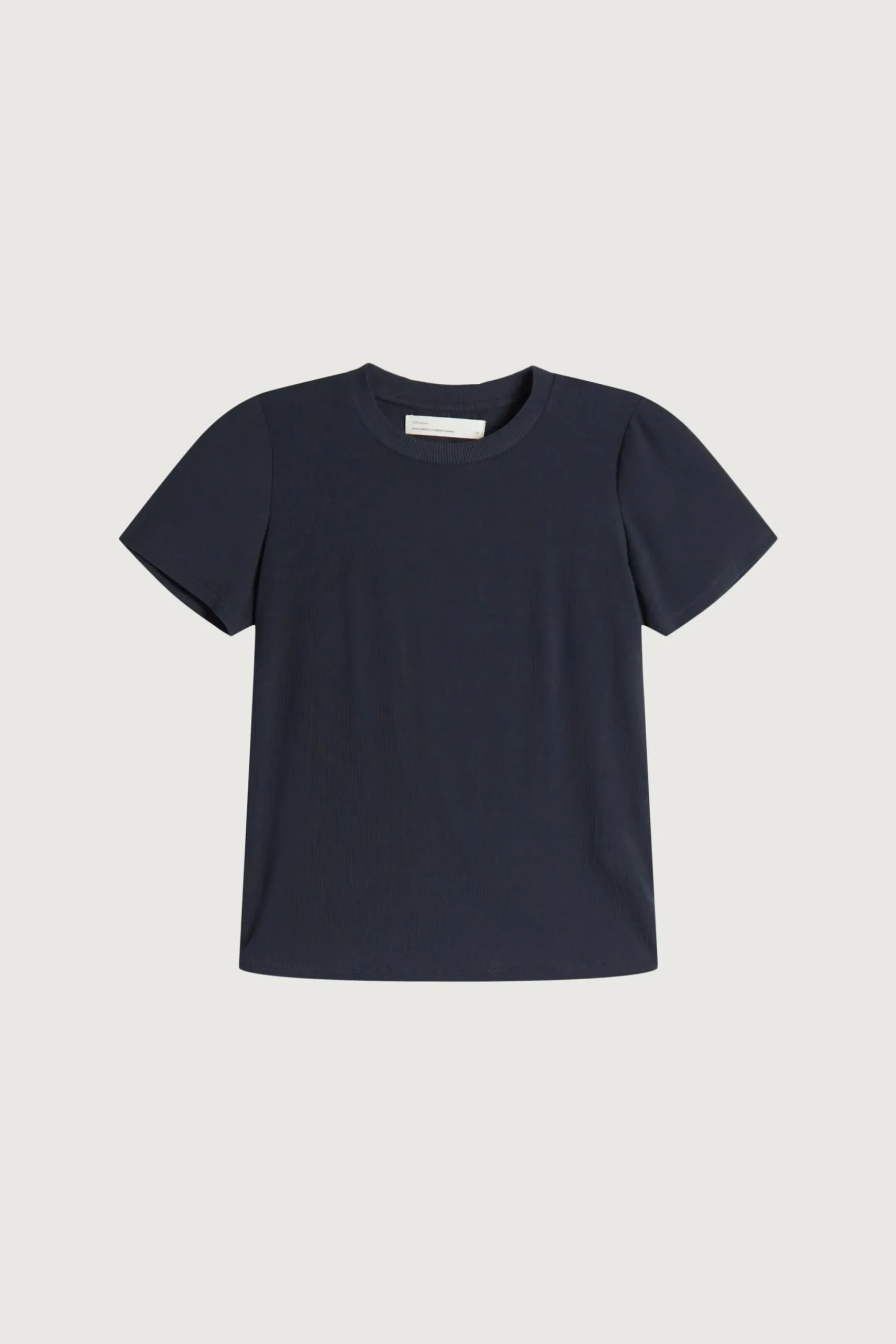 BASIC T-SHIRT