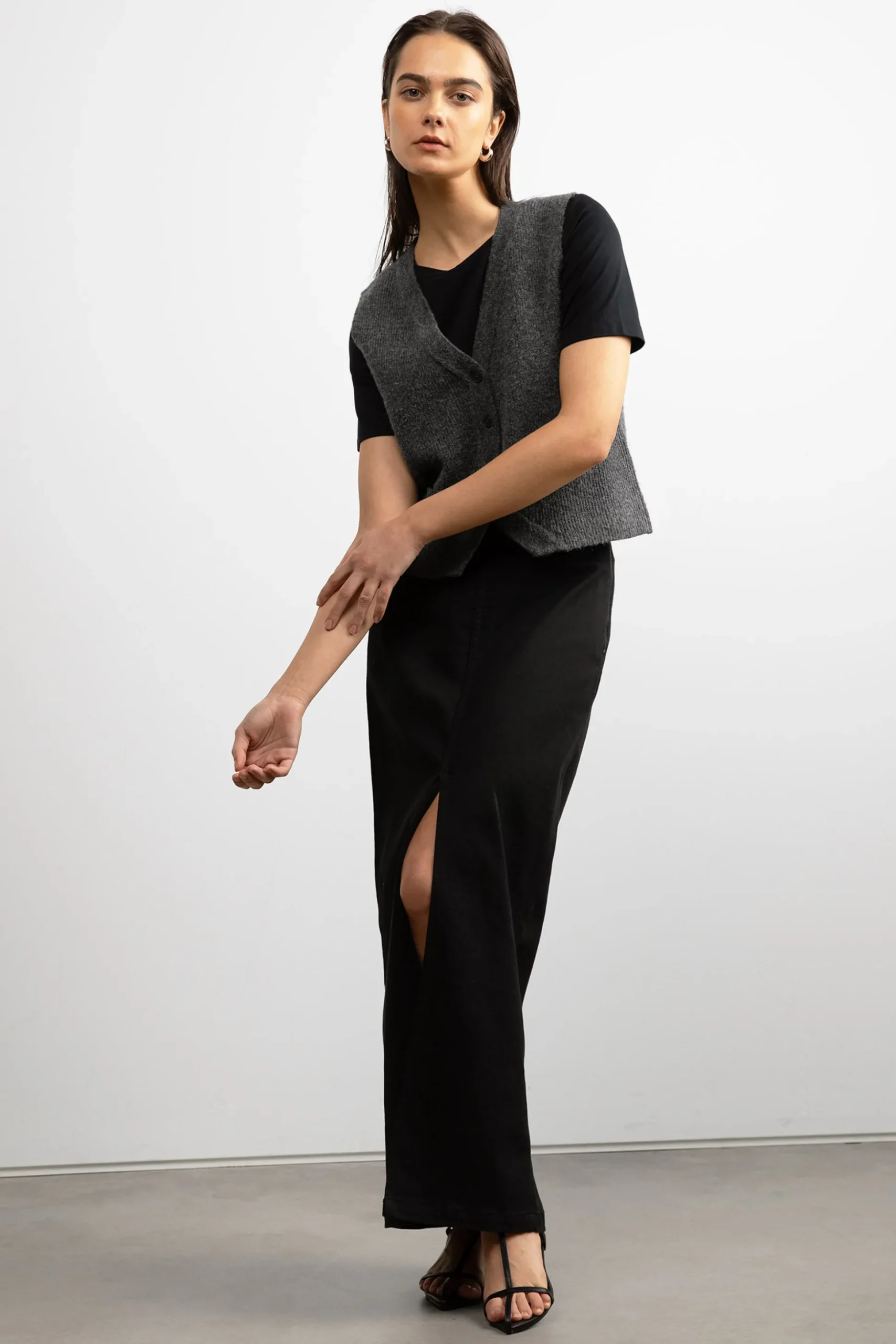 BLACK DENIM COLUMN MAXI SKIRT