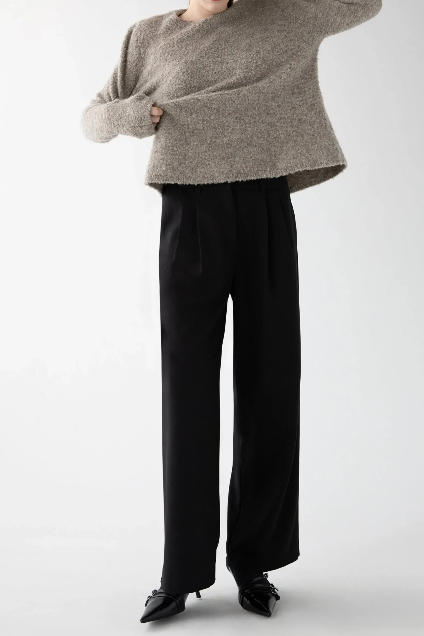BOUCLE KNIT CREWNECK SWEATER