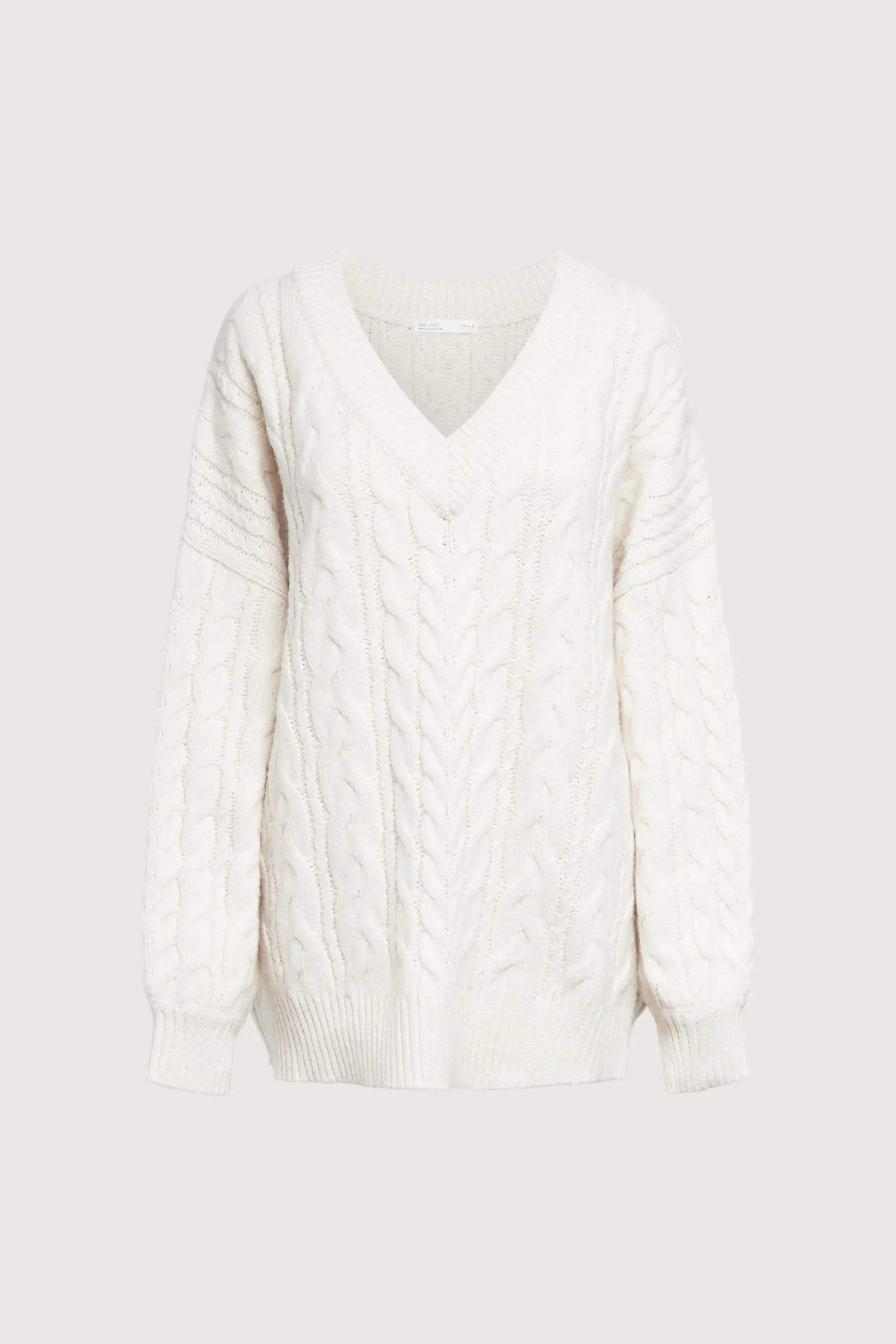 CABLE KNIT V-NECK SWEATER