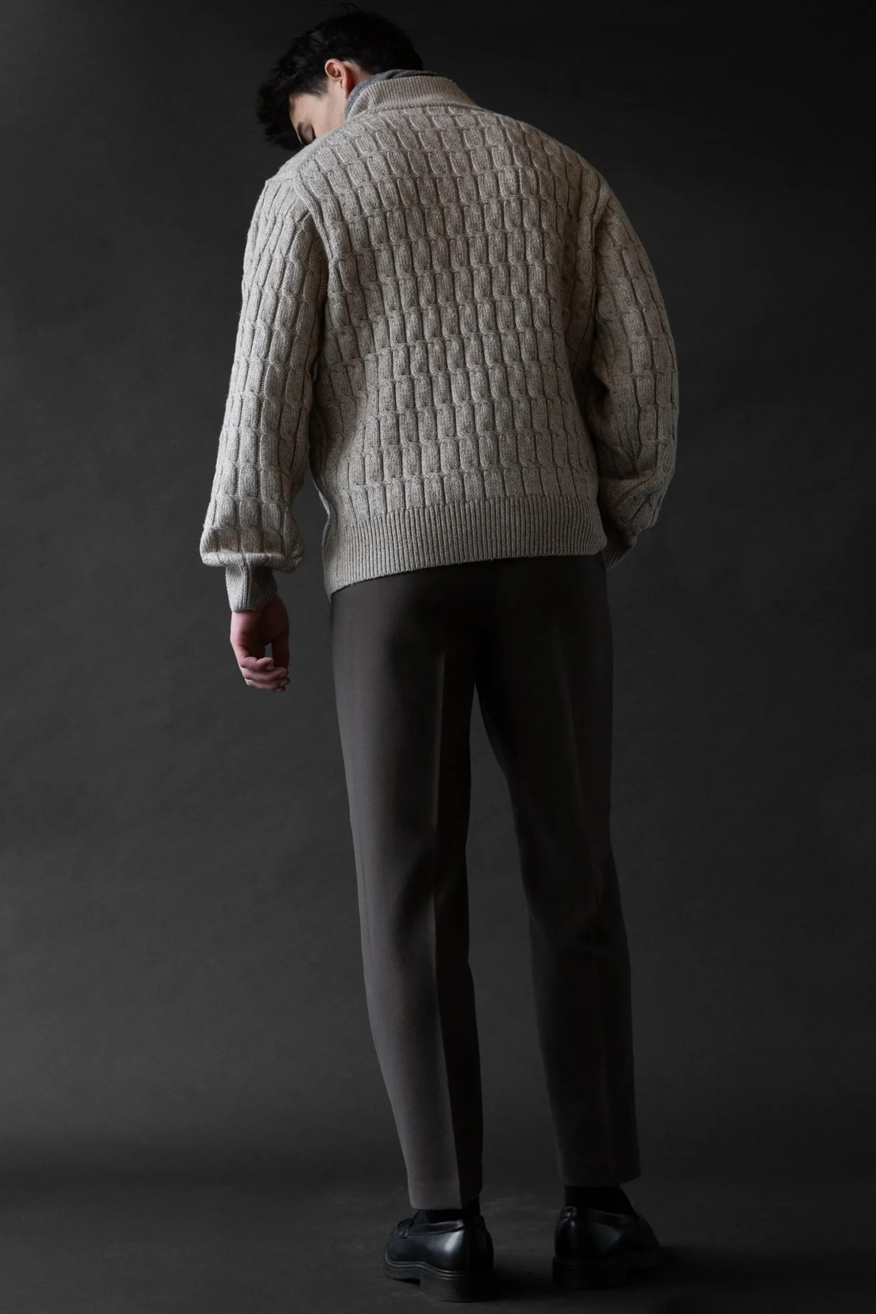 CABLE KNIT ZIP-UP CARDIGAN