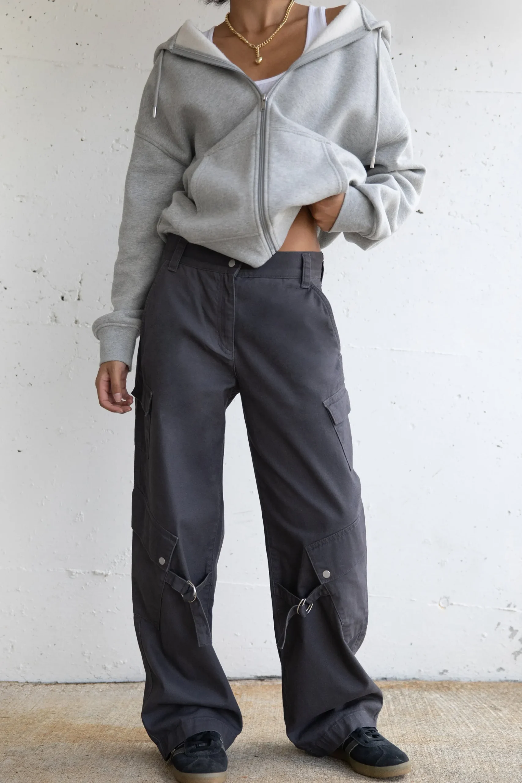 CARGO PANT WITH POCKET DETAILS