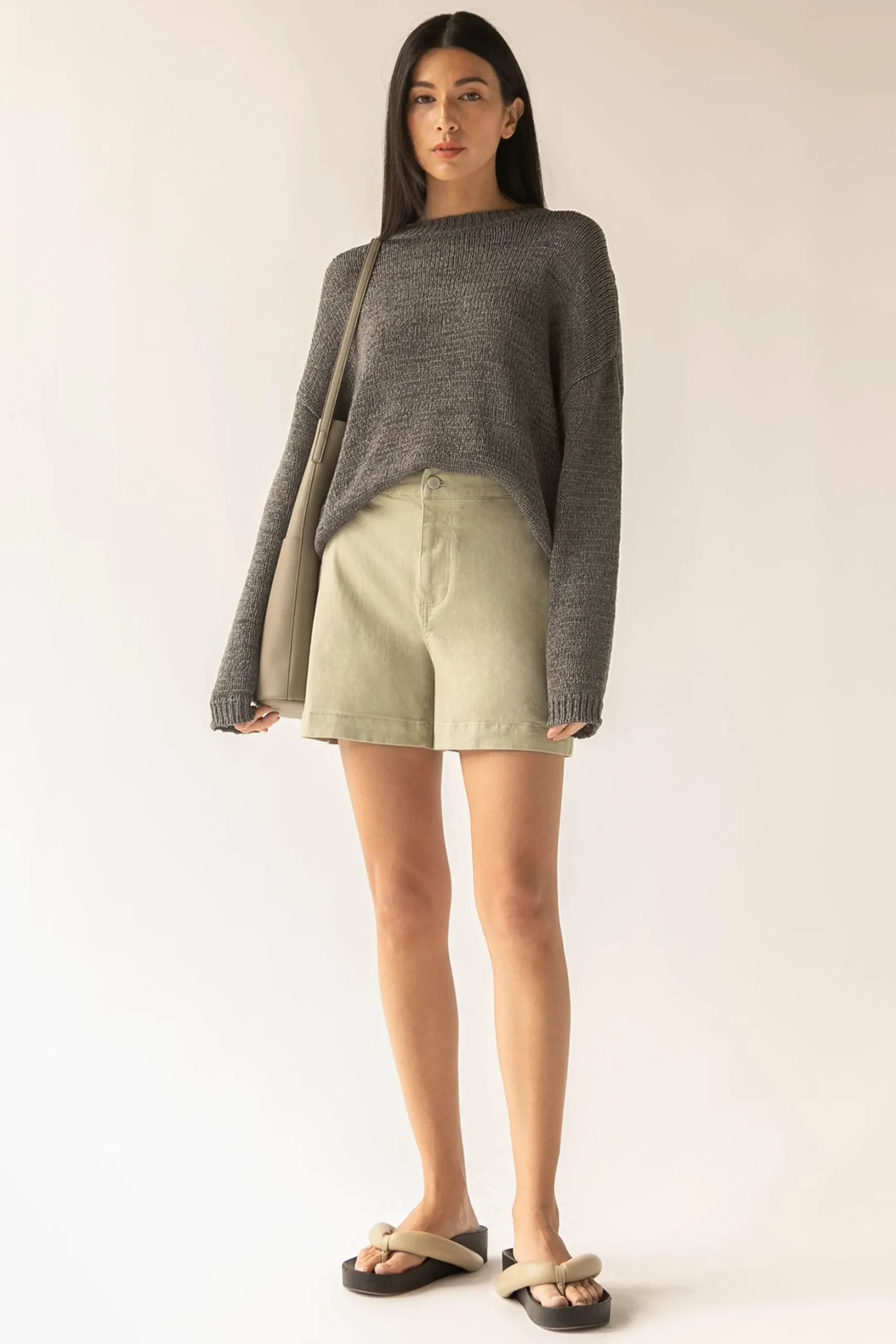 CREWNECK SWEATER