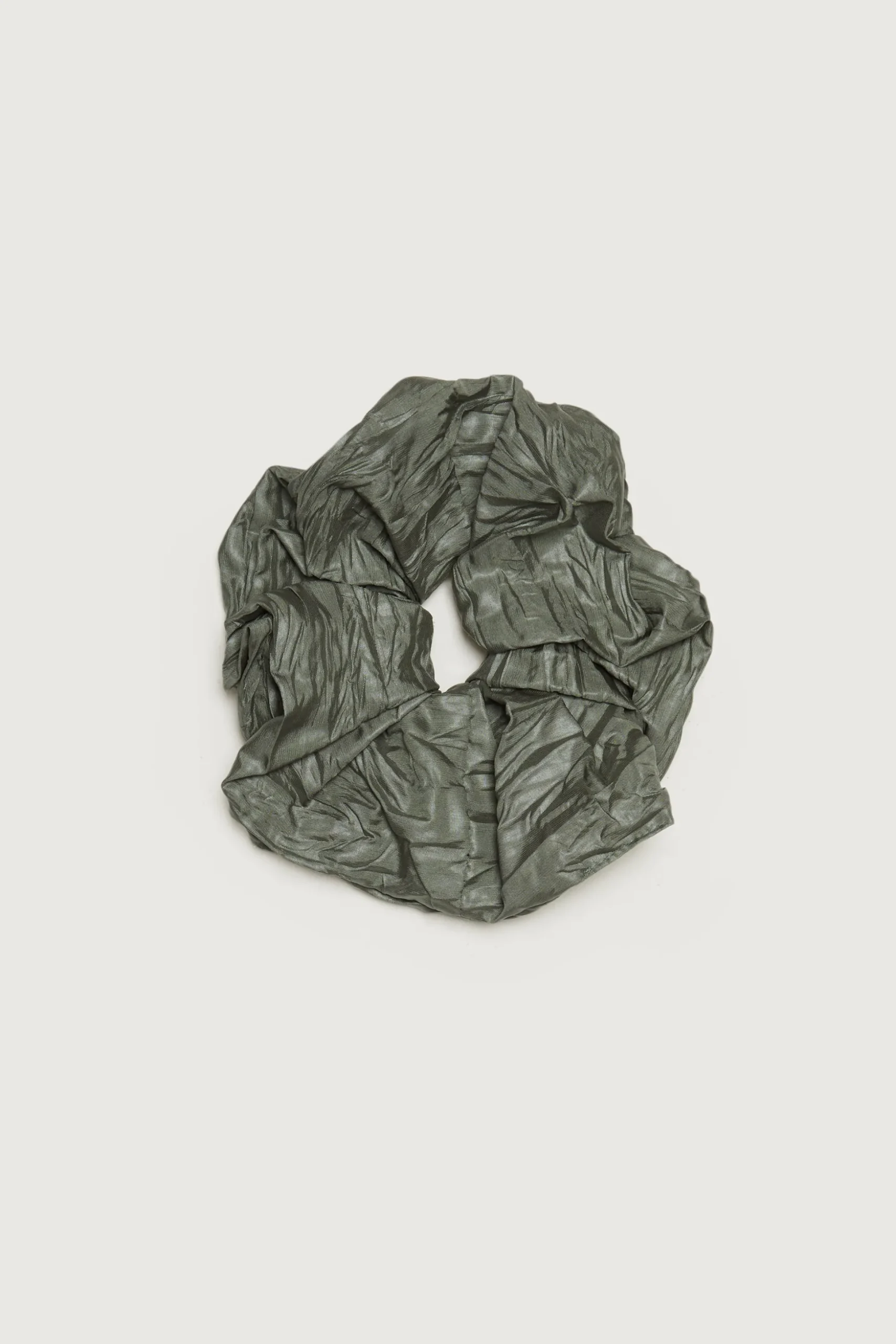 CRINKLED OVERSIZED HAIR SCRUNCHIE