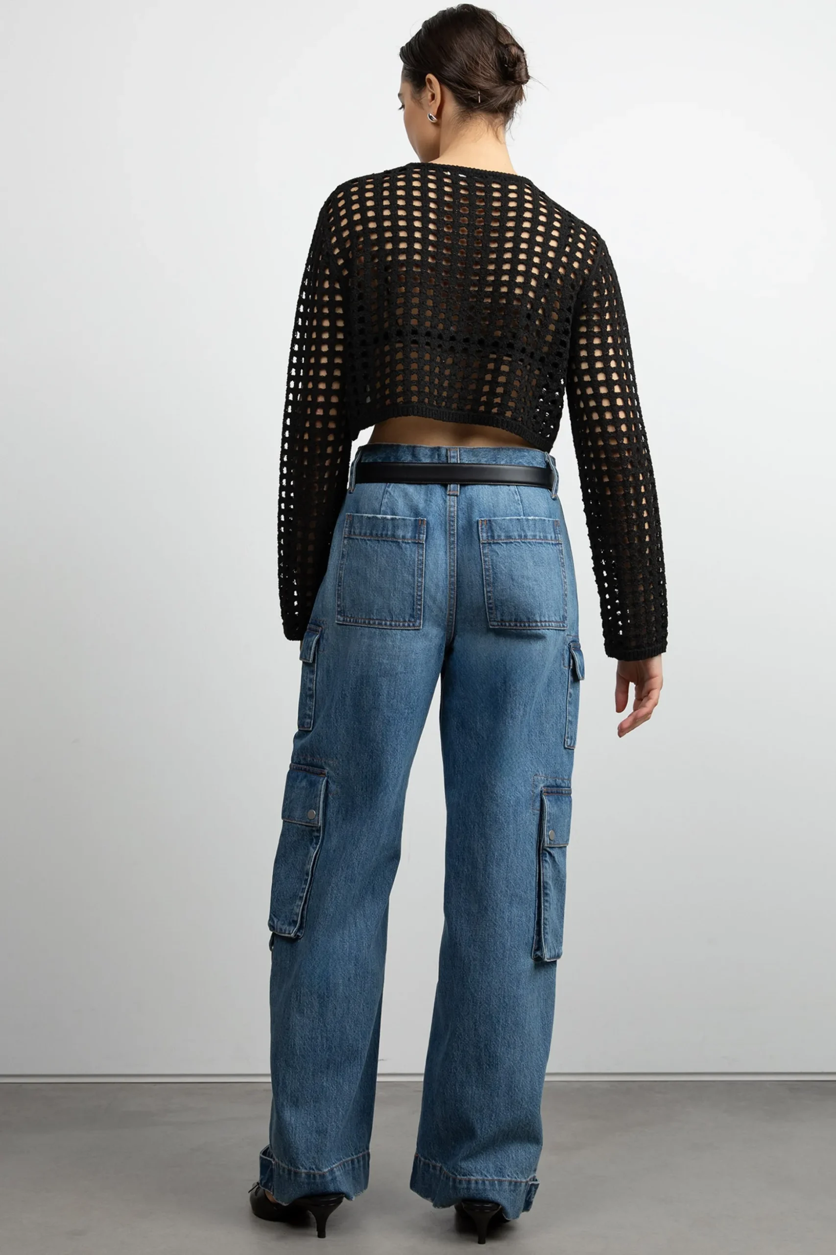 CROPPED CROCHET SWEATER