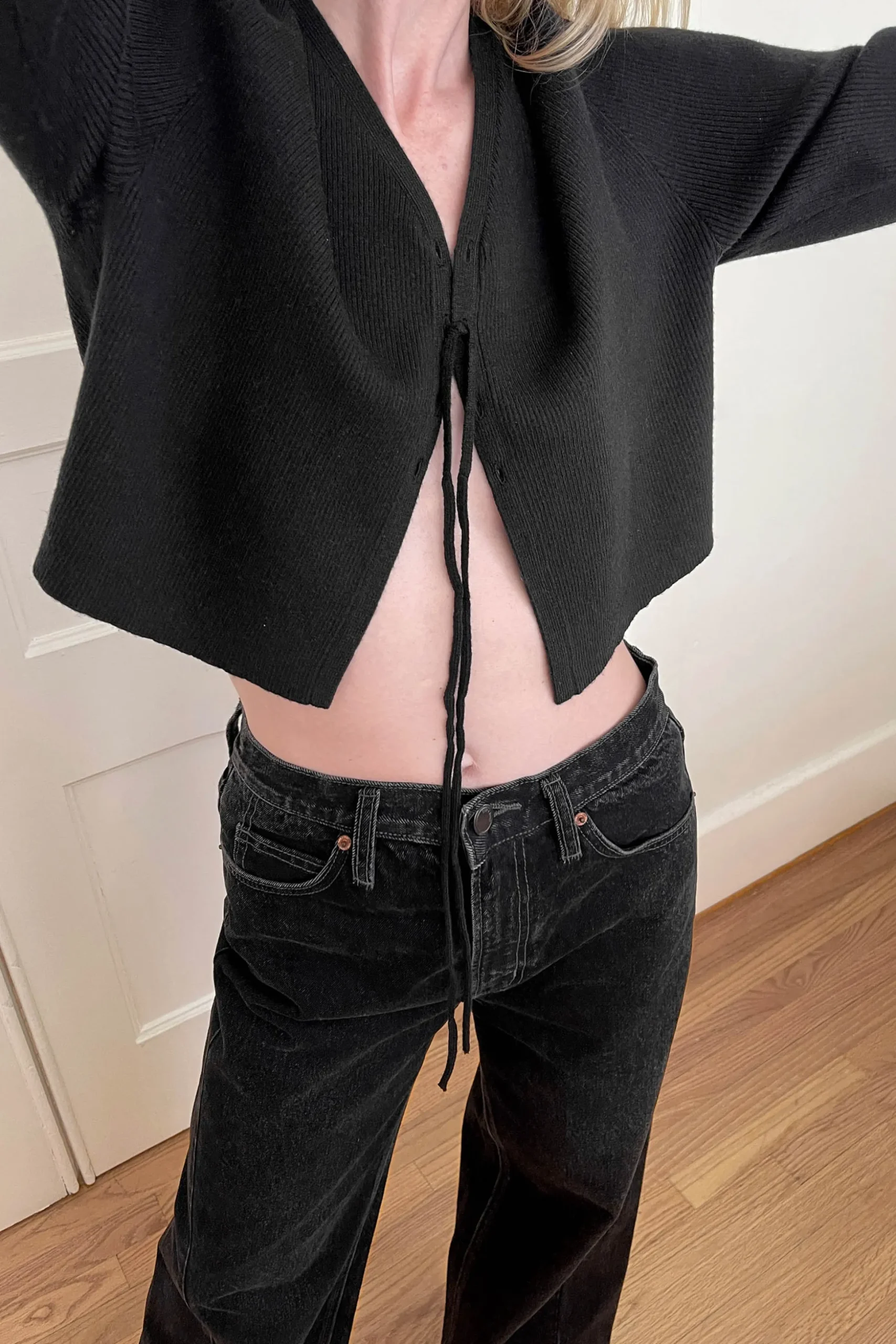 CROPPED LACE-UP CARDIGAN