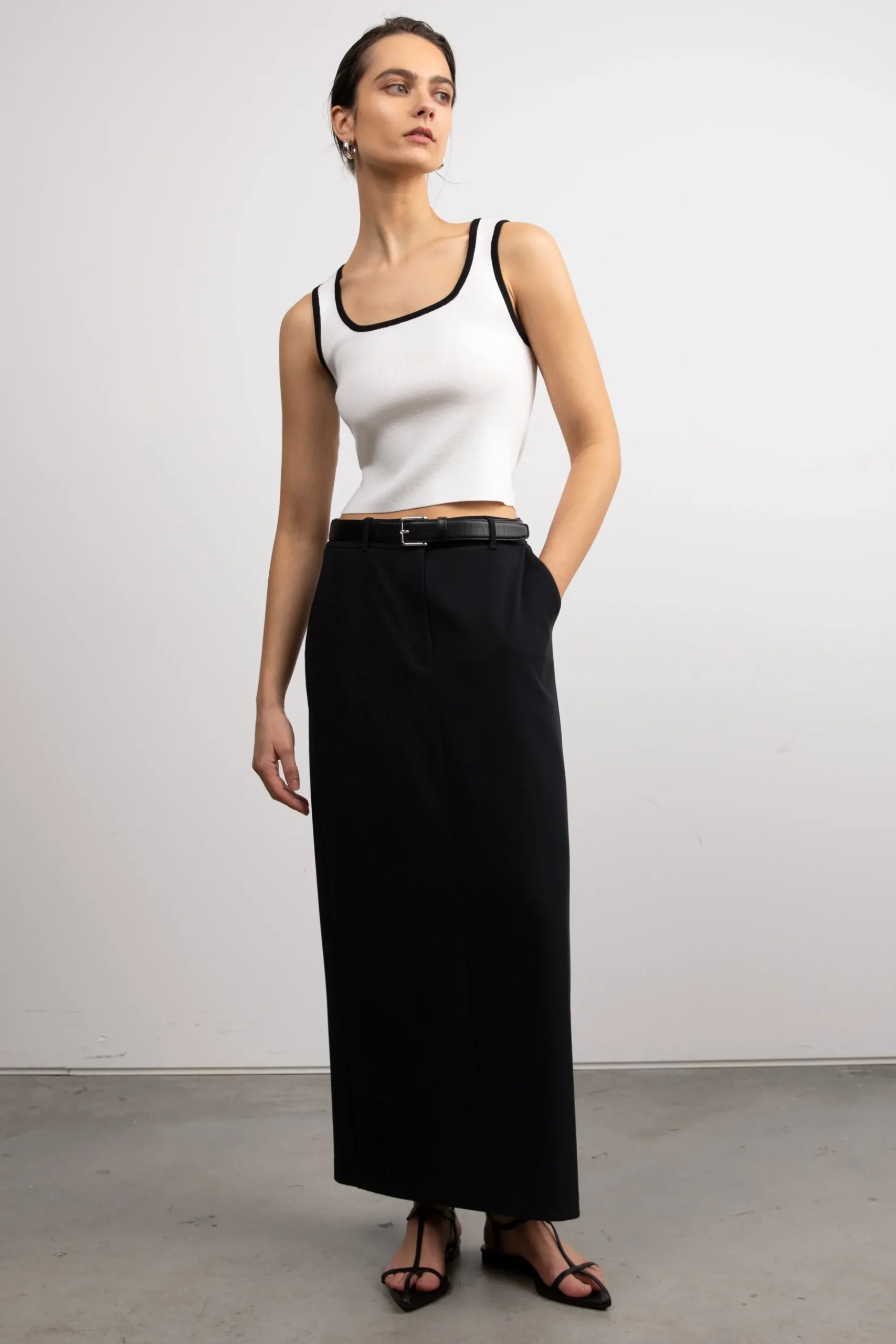 CROPPED SWEATER TANK