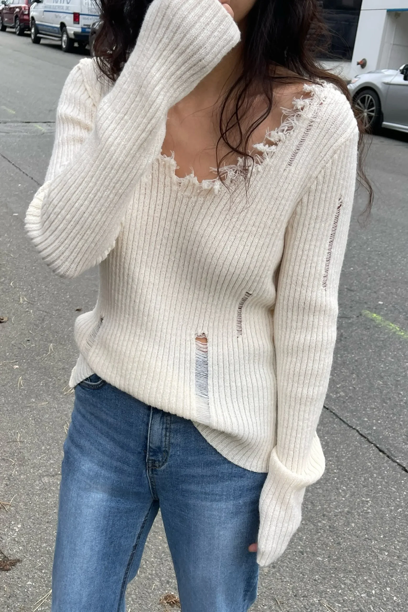 DISTRESSED V-NECK SWEATER