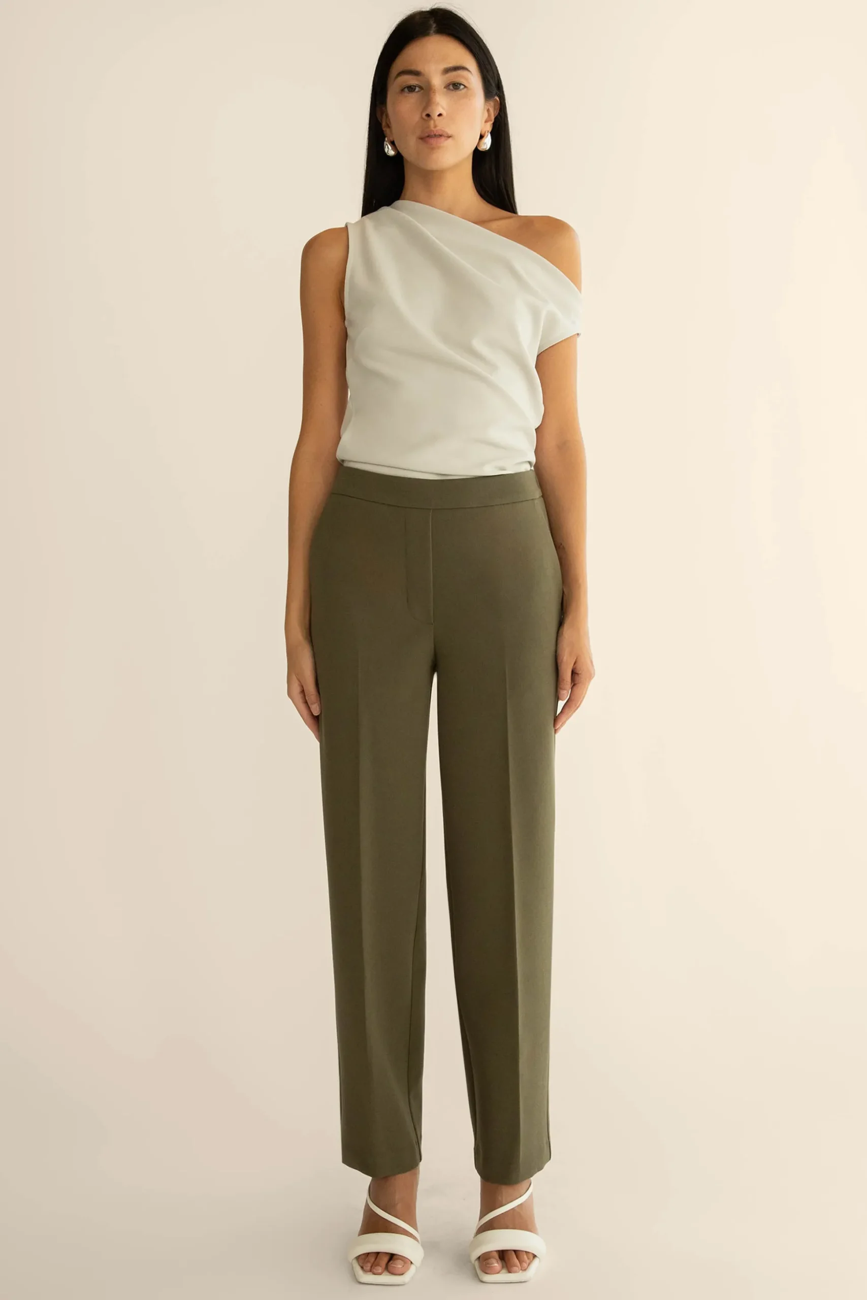 ELASTIC WAIST TAPERED PANT