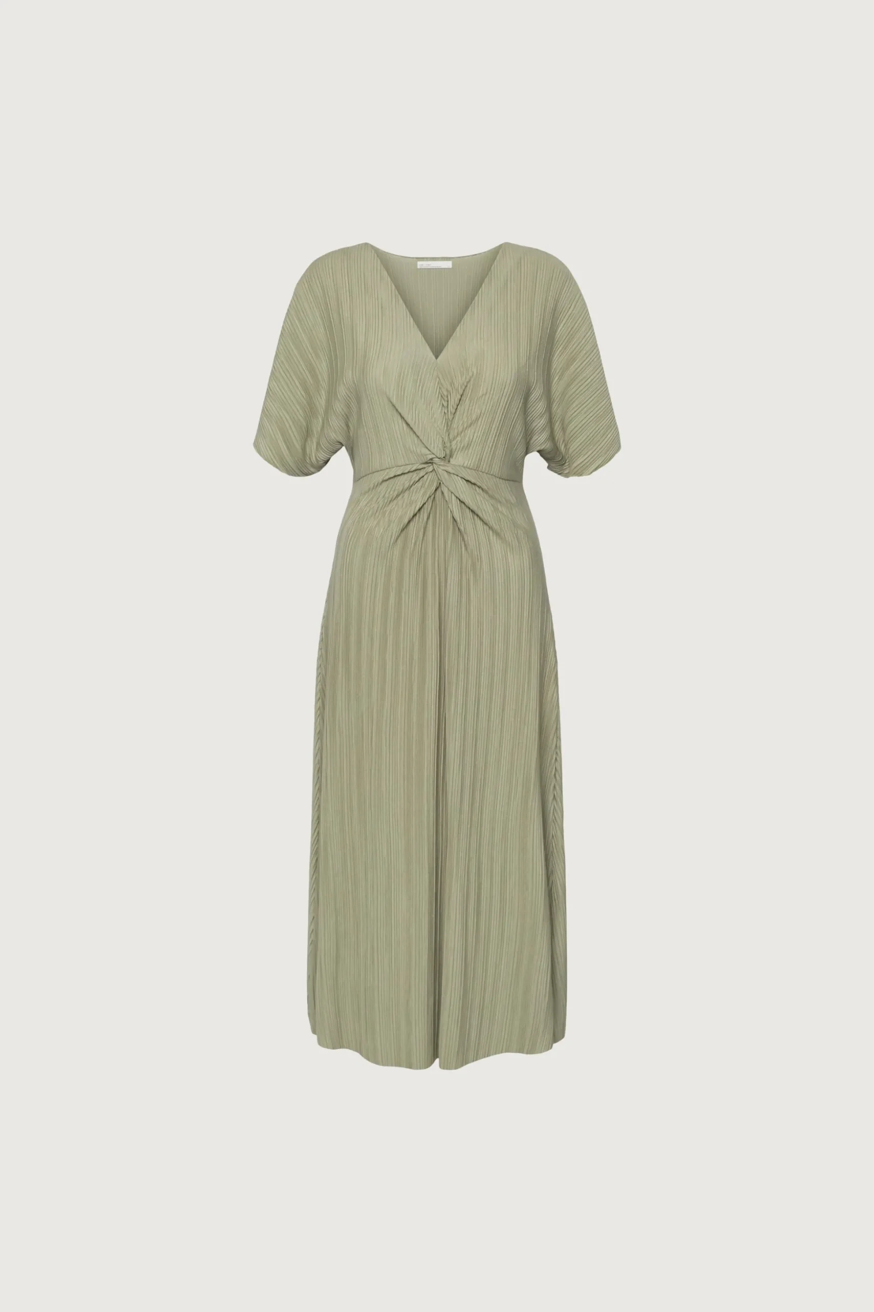 FRONT KNOT PLEATED MIDI DRESS