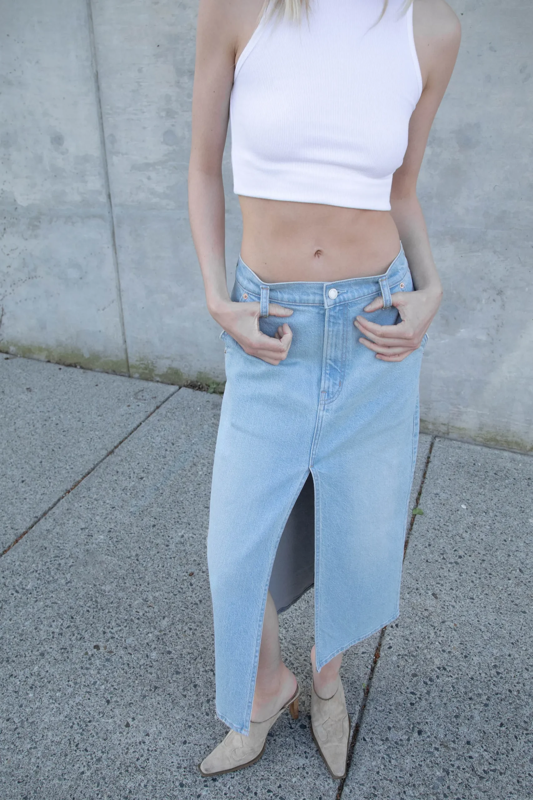 FRONT SLIT DENIM MIDI SKIRT