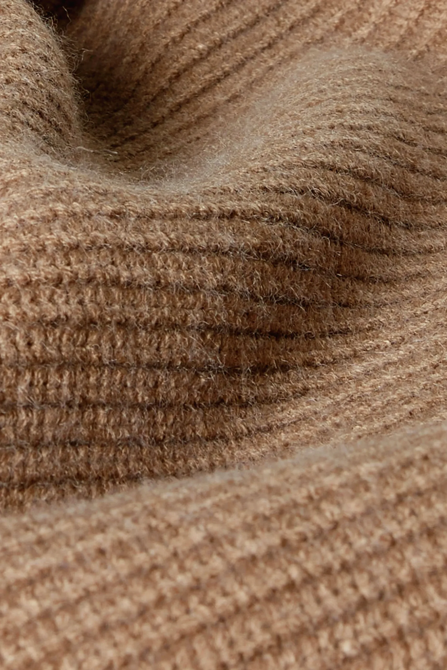 HIGH NECKLINE ZIP UP SWEATER