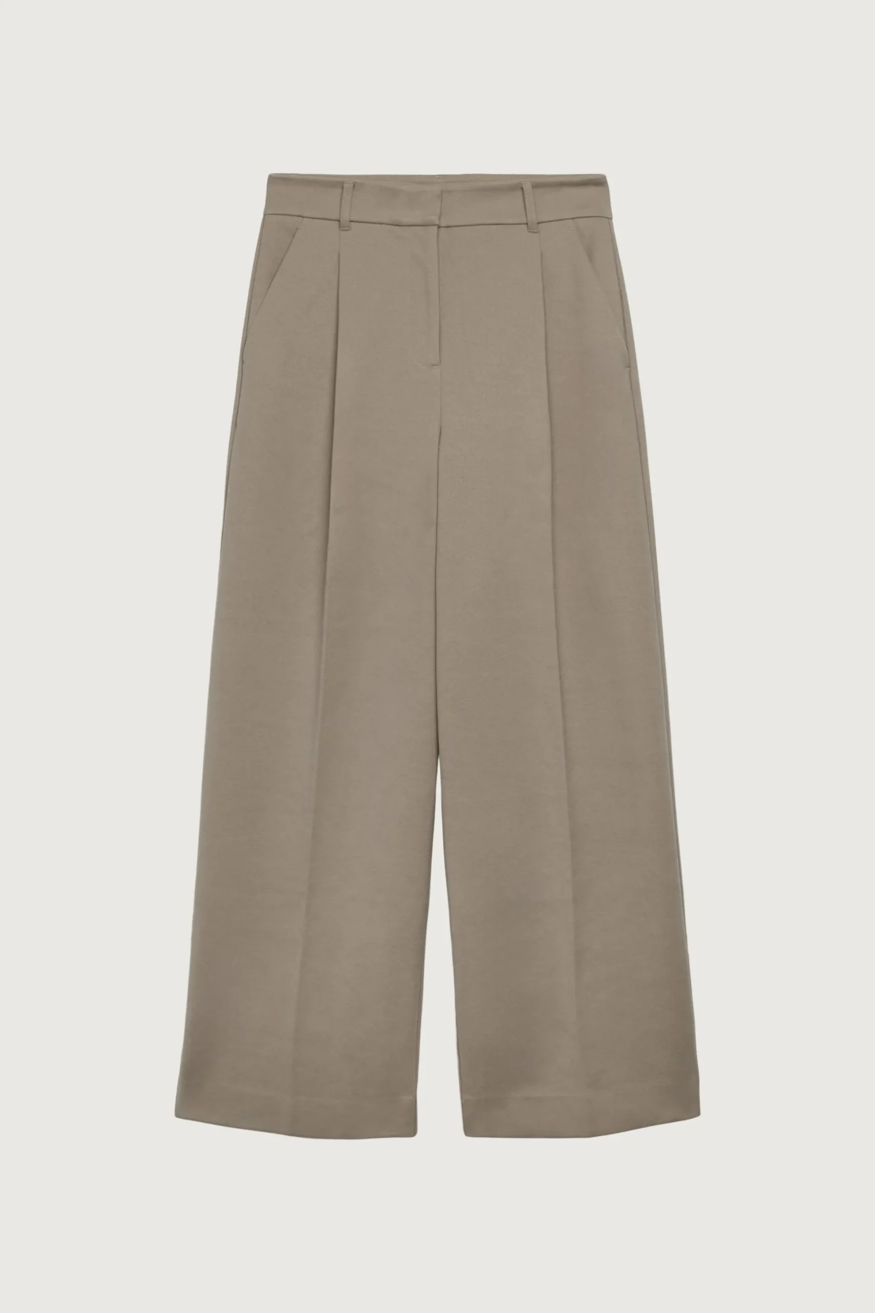 HIGH-RISE STRAIGHT LEG TROUSER WITH PLEATS