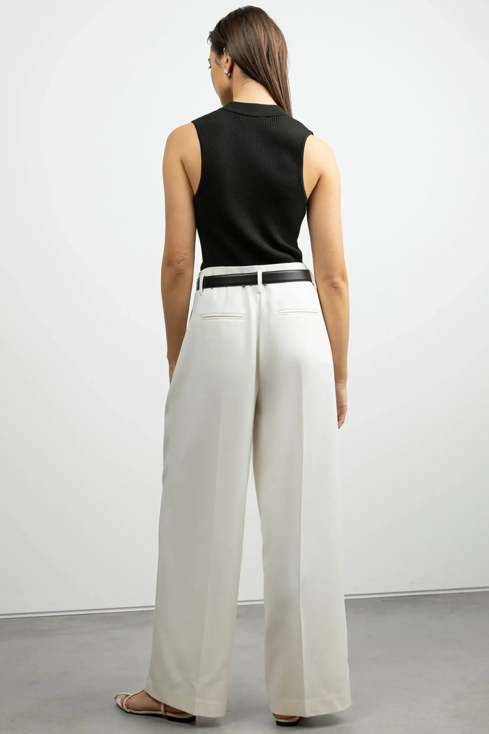 HIGH-RISE WIDE LEG SUITING PANT
