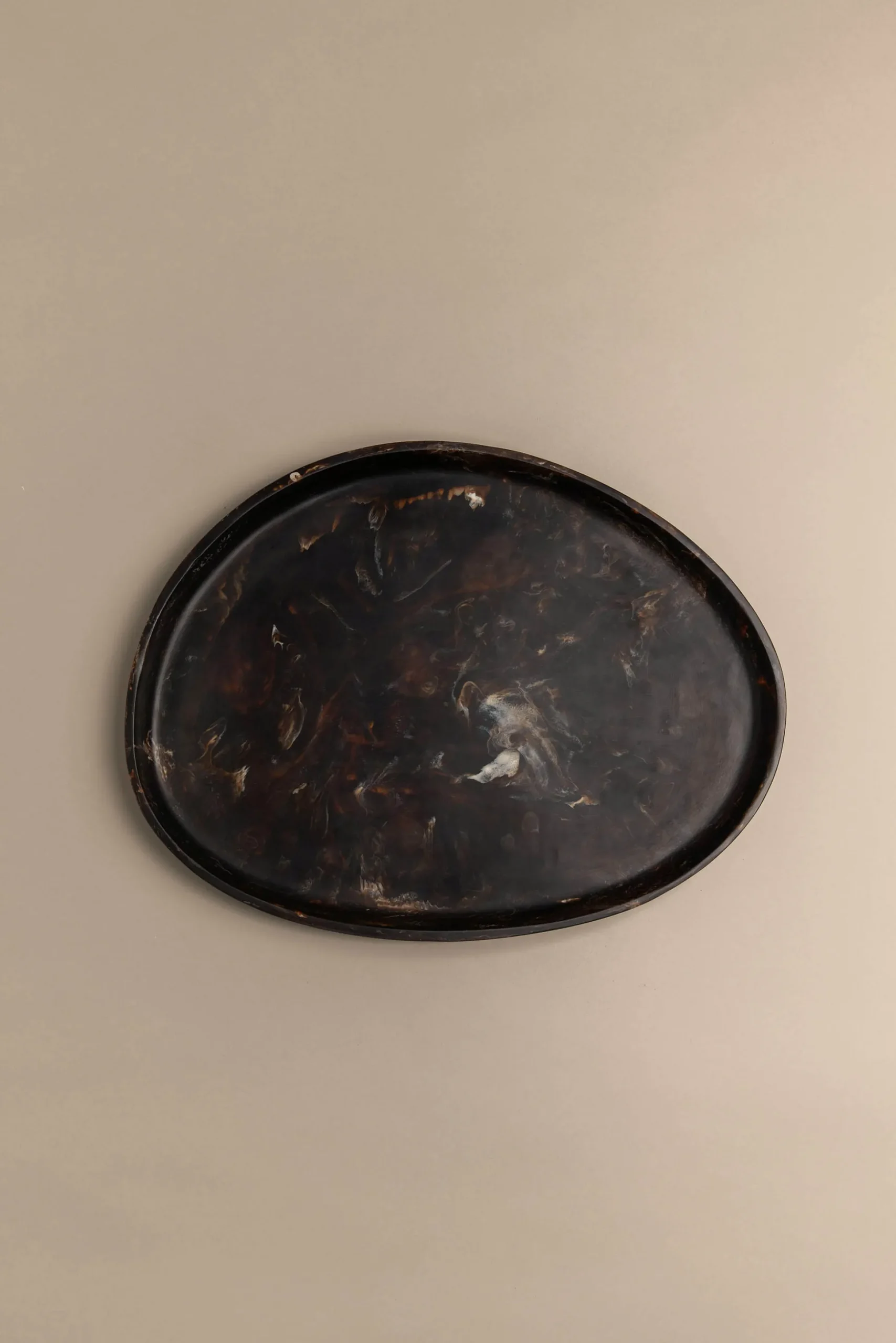 LARGE PEBBLE RESIN TRAY