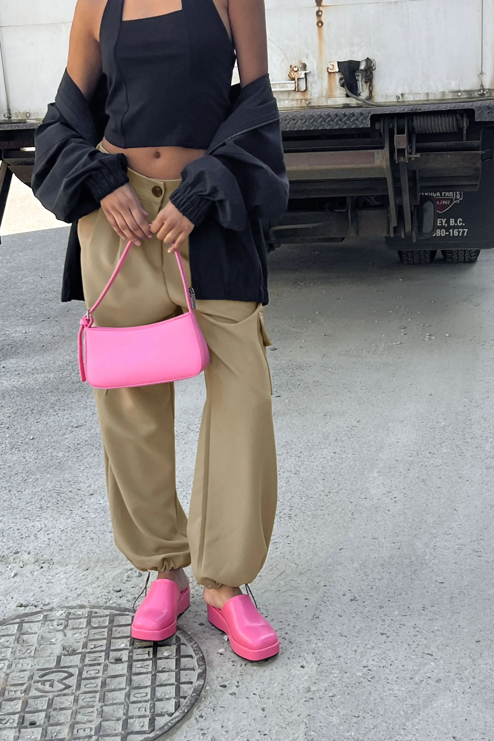 MINIMAL SHOULDER BAG