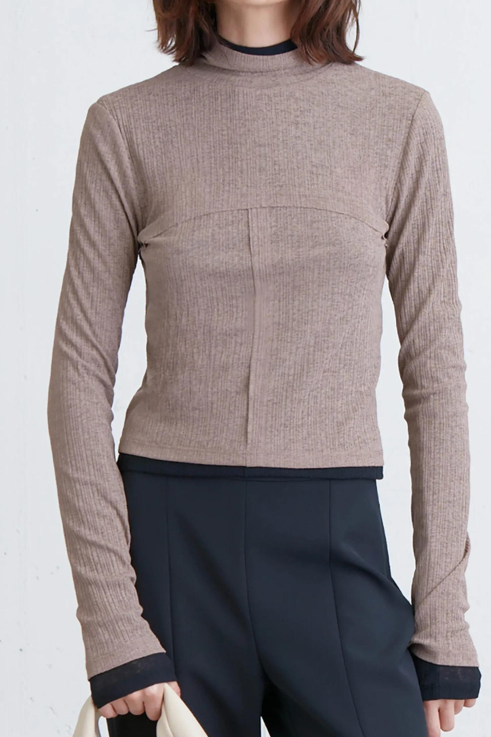 MOCKNECK TOP WITH SEAM DETAILS