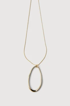 NECKLACE WITH LARGE PENDANT
