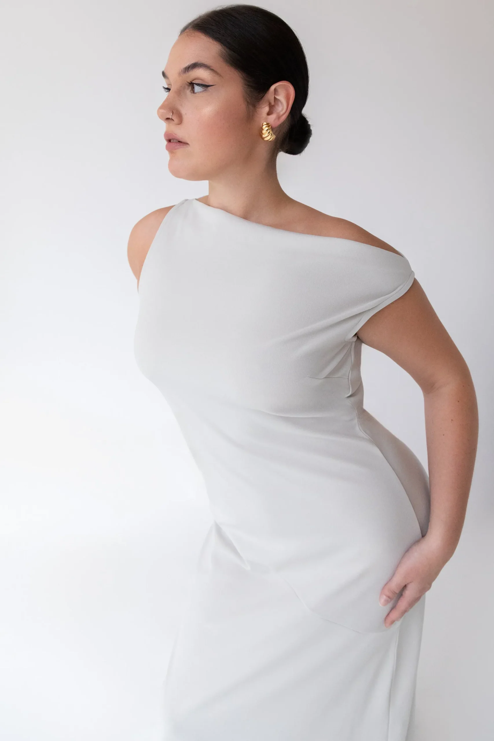 OFF THE SHOULDER MAXI DRESS
