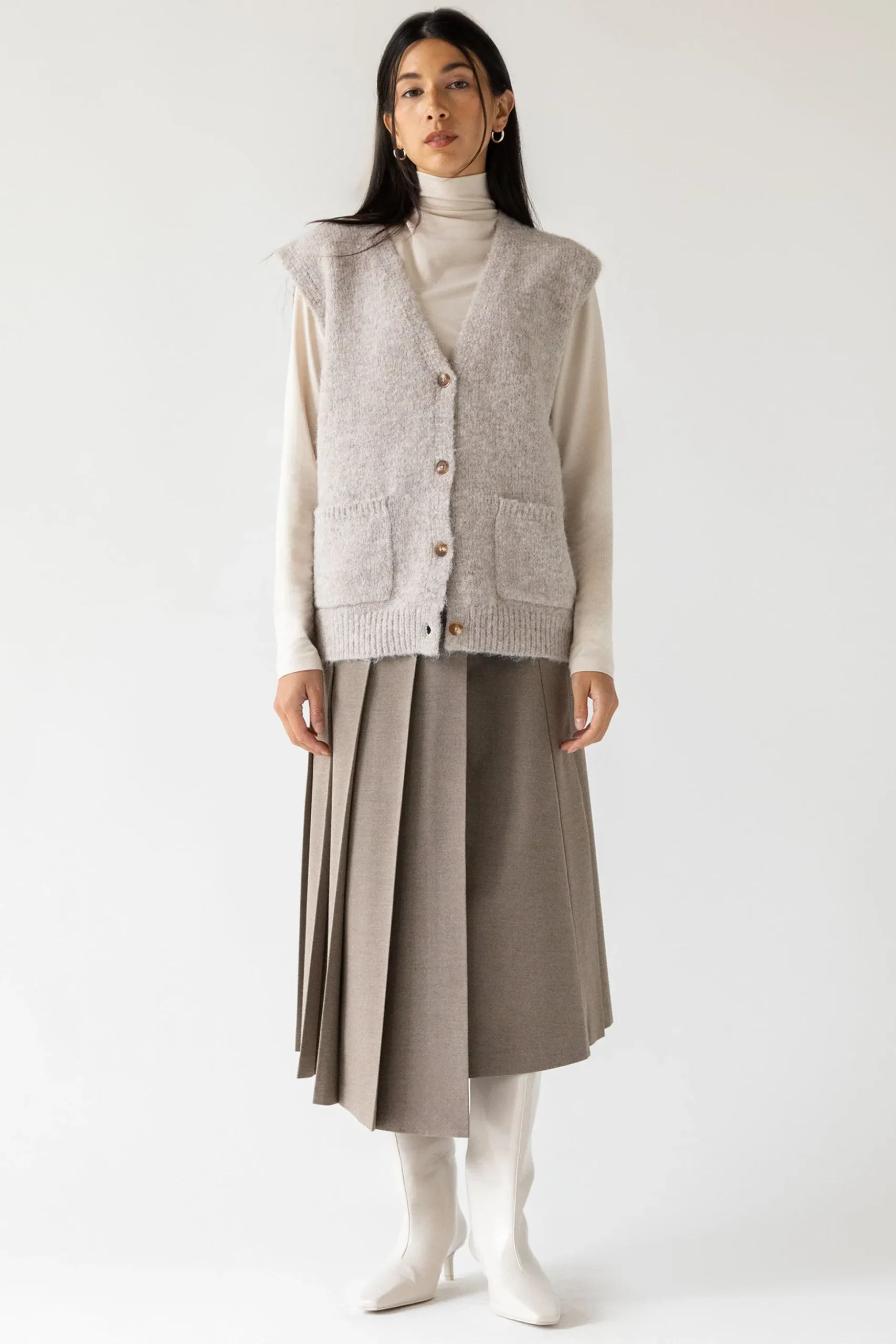 OVERSIZED BUTTON FRONT SWEATER VEST