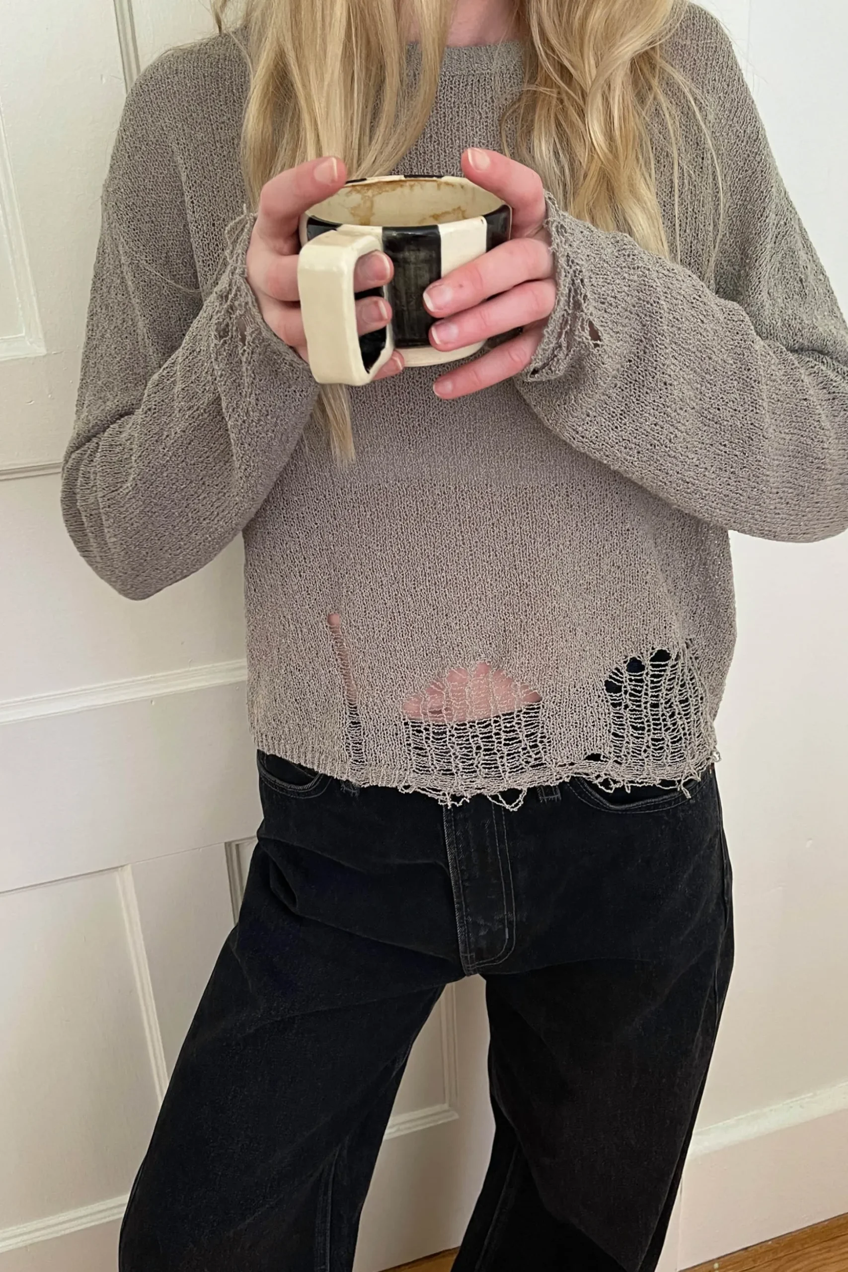 OVERSIZED DISTRESSED SWEATER