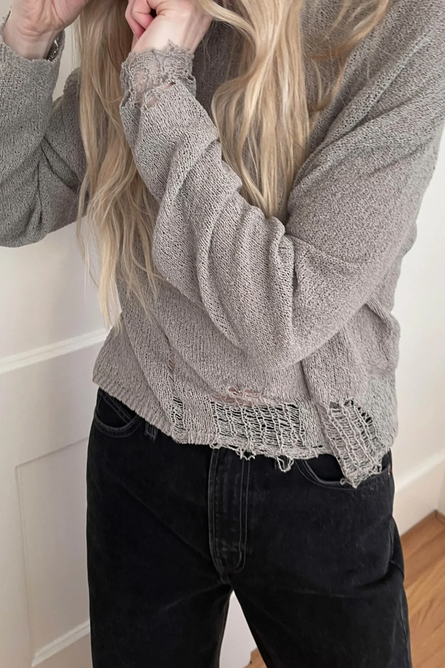 OVERSIZED DISTRESSED SWEATER