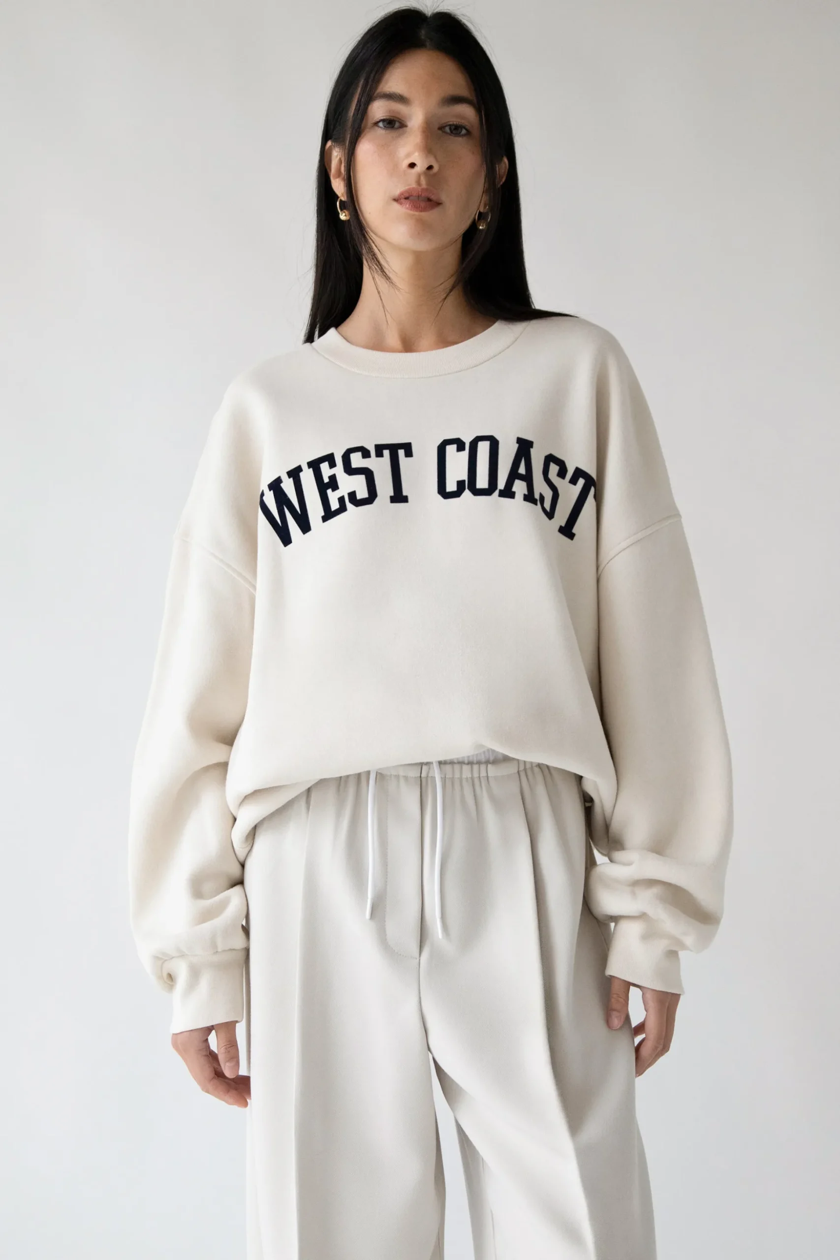 OVERSIZED GRAPHIC SWEATSHIRT