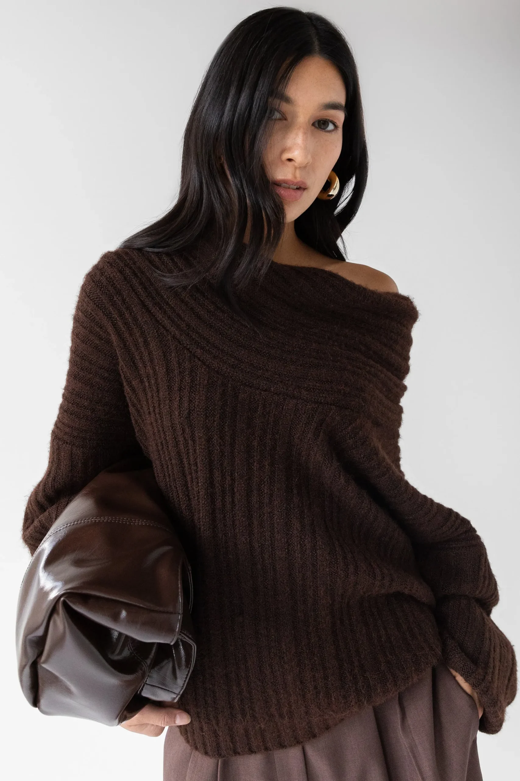 OVERSIZED SLOUCHY OFF THE SHOULDER SWEATER