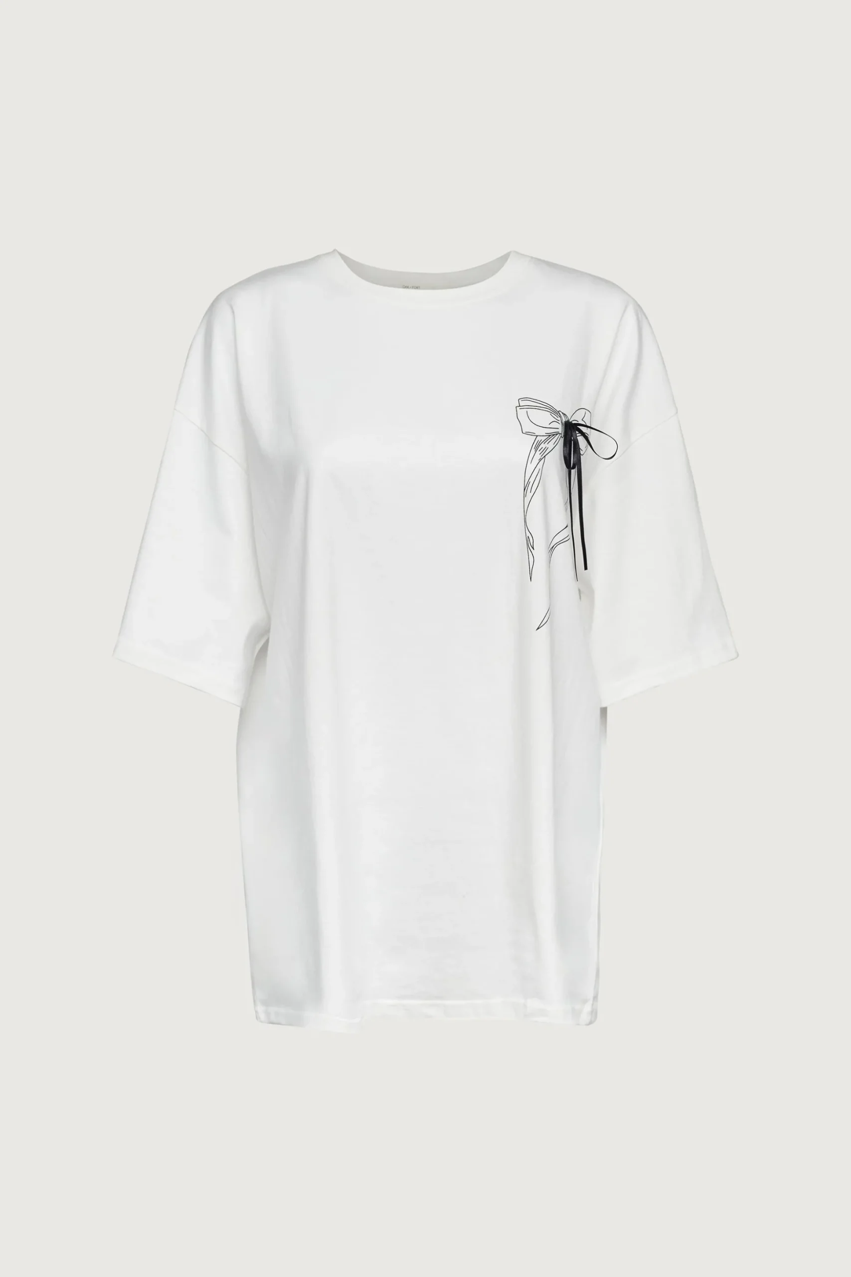 OVERSIZED T-SHIRT WITH BOW GRAPHIC