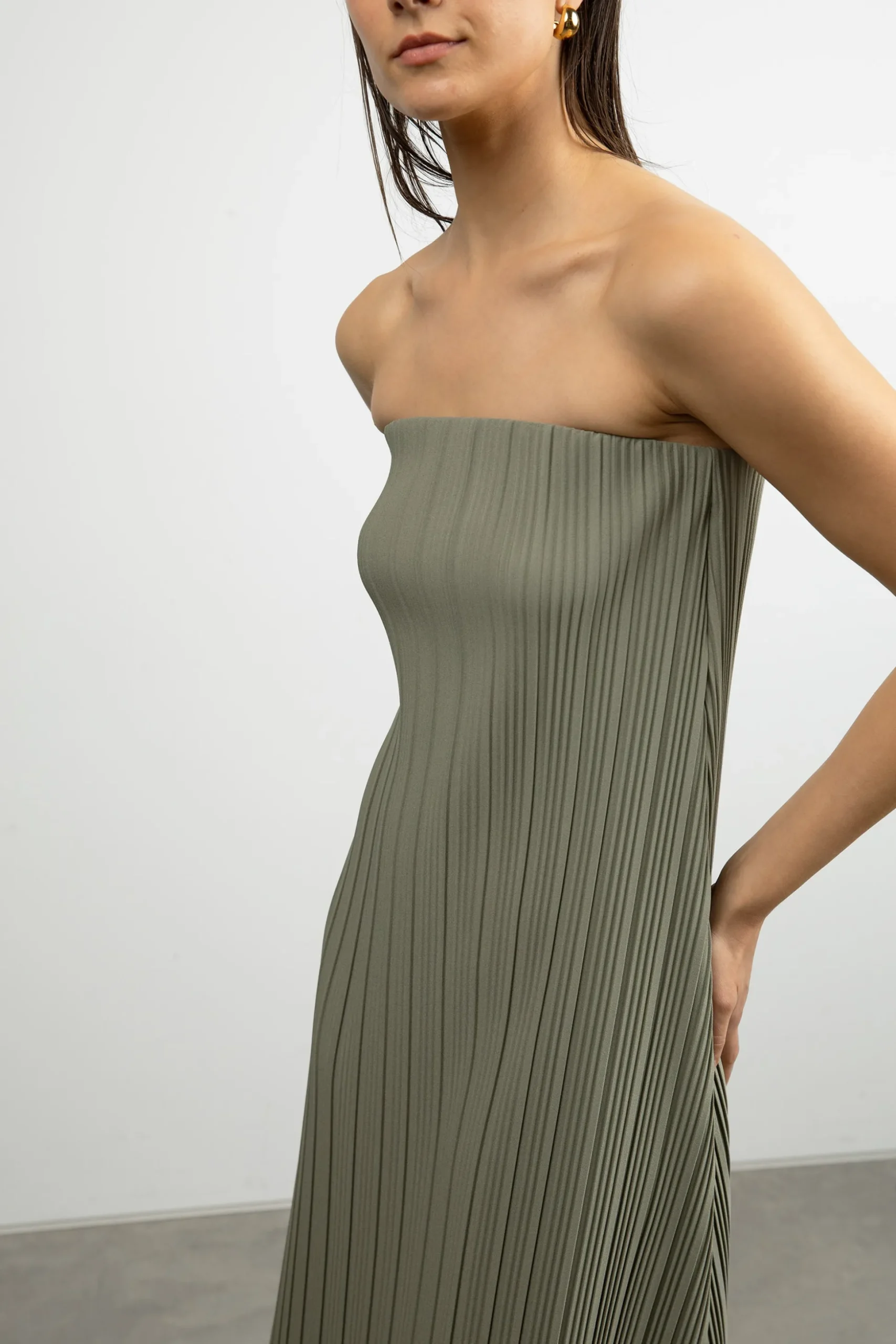 PLEATED TUBE DRESS
