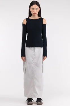 RIBBED SHOULDER CUTOUT SWEATER