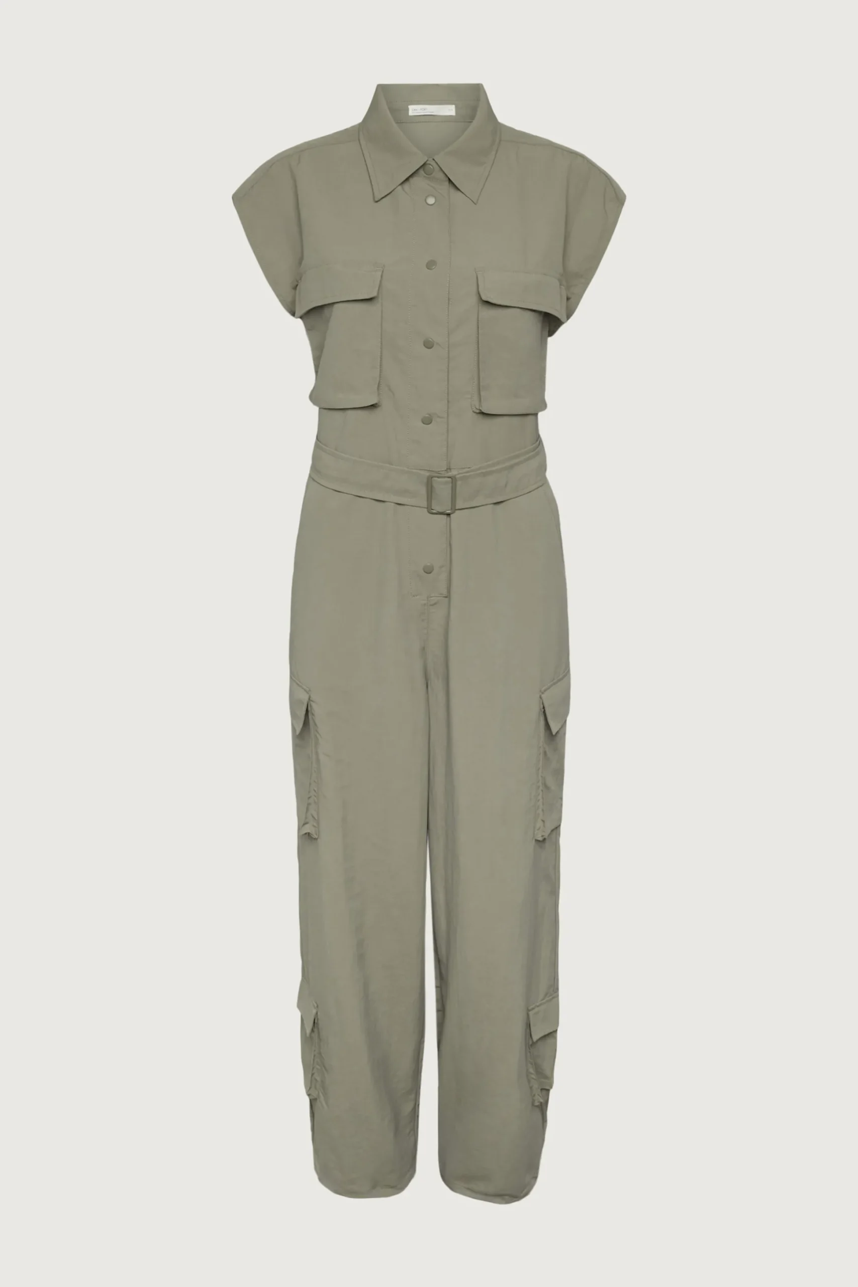 SLEEVELESS CARGO JUMPSUIT