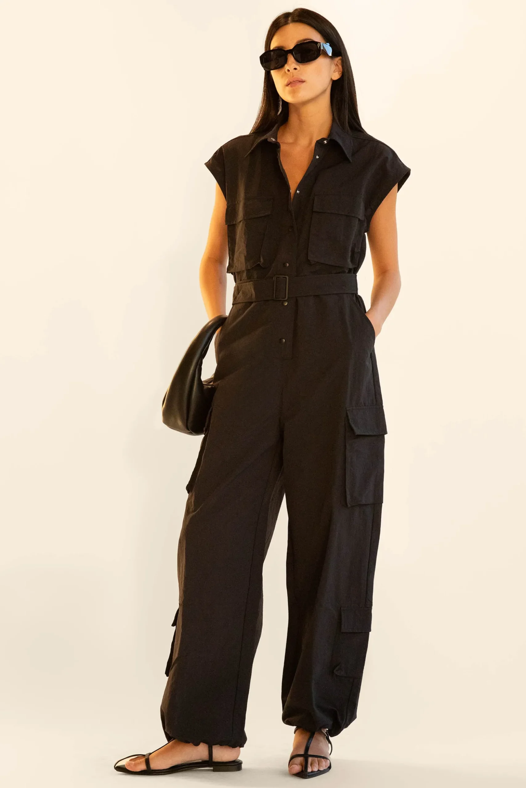 SLEEVELESS CARGO JUMPSUIT