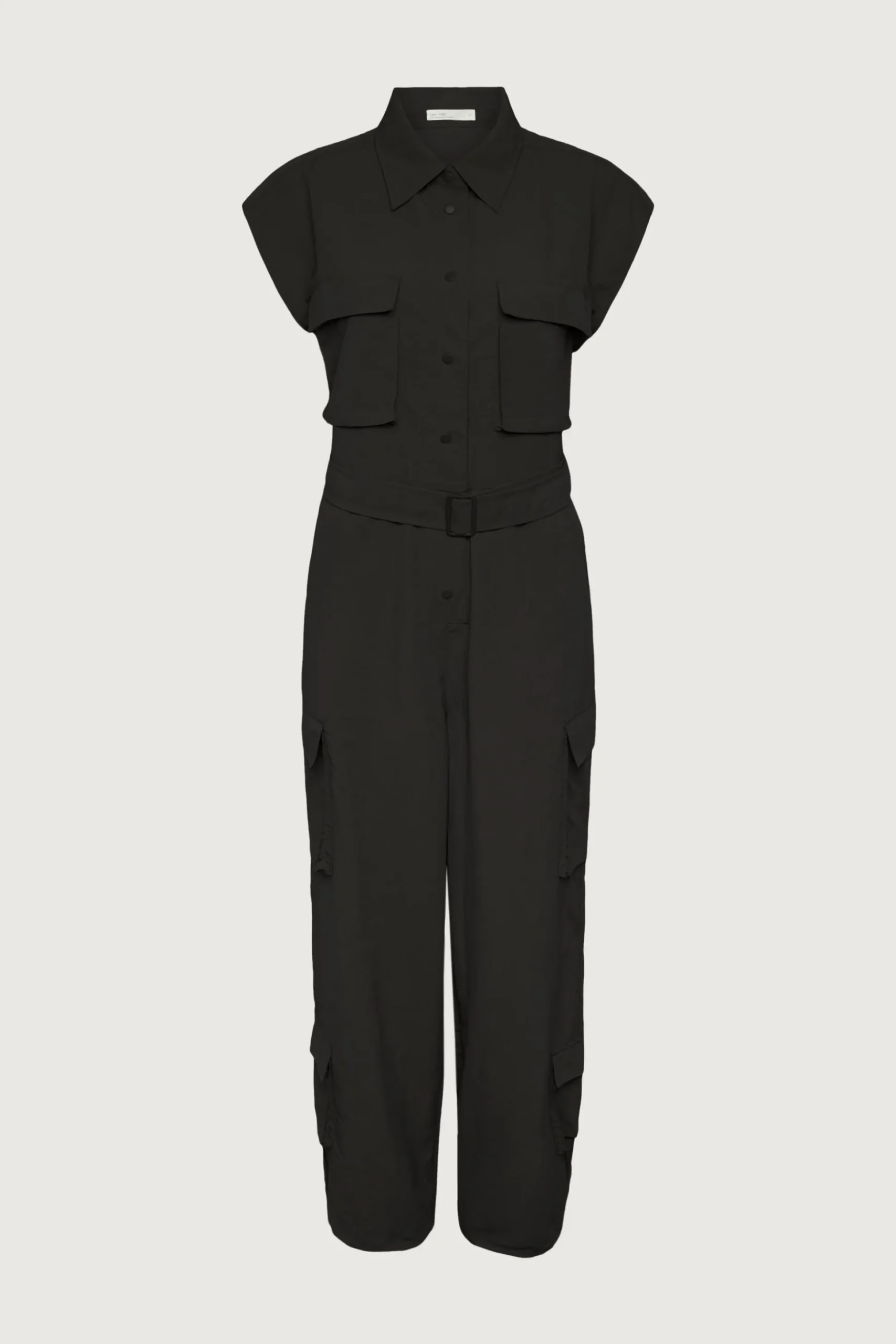 SLEEVELESS CARGO JUMPSUIT
