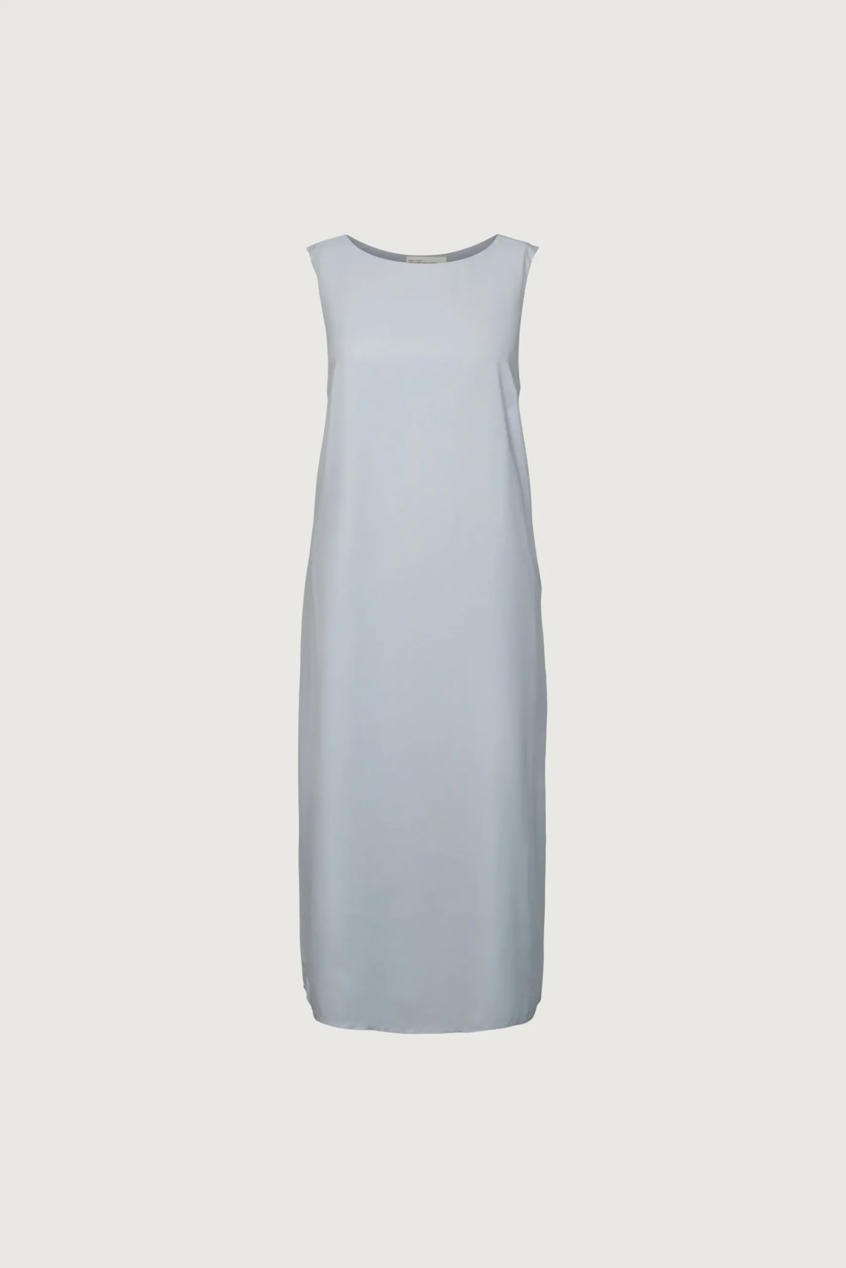 SLEEVELESS MIDI DRESS