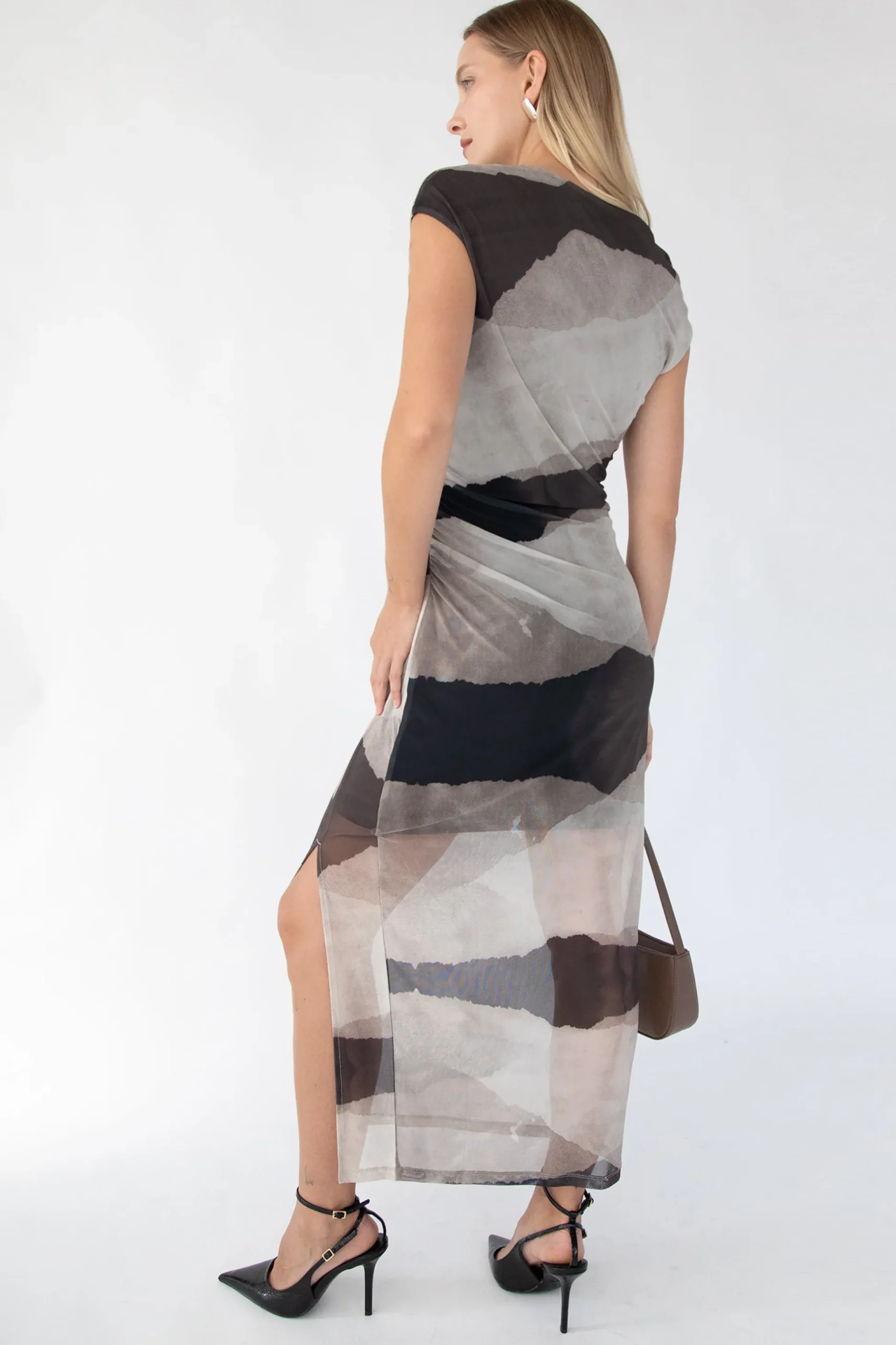 SLEEVELESS PATTERENED MESH MAXI DRESS