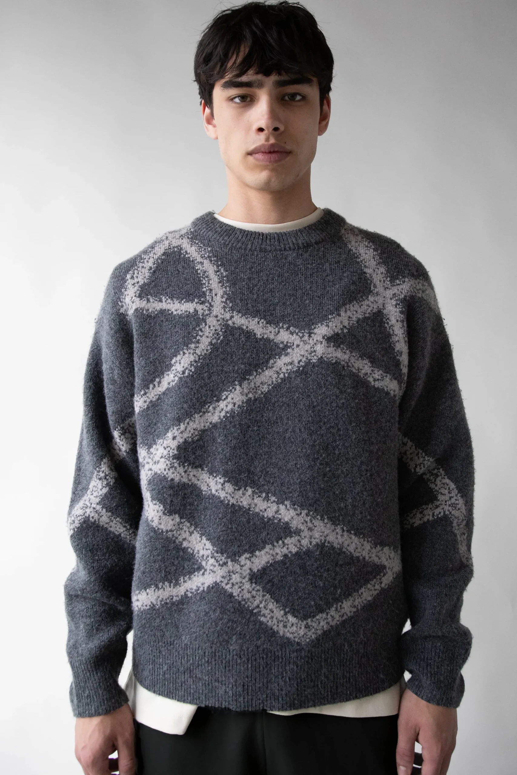 SPRAY PAINT EFFECT SWEATER