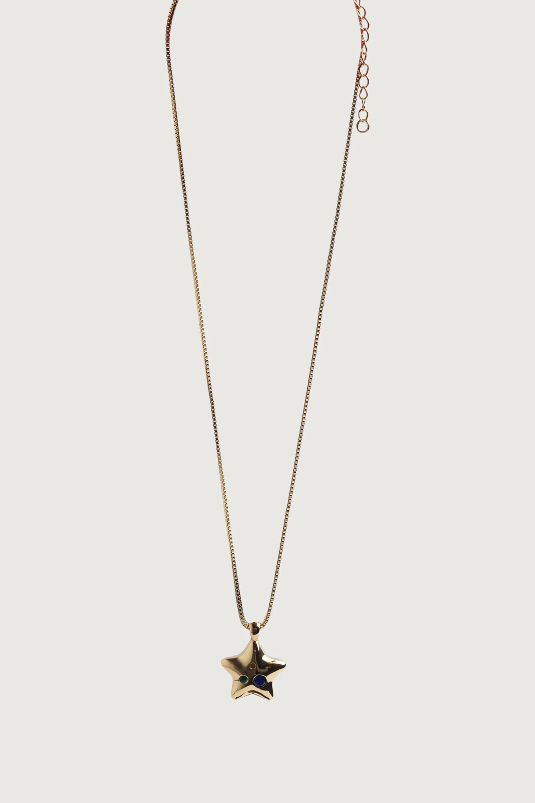 STAR PENDANT NECKLACE