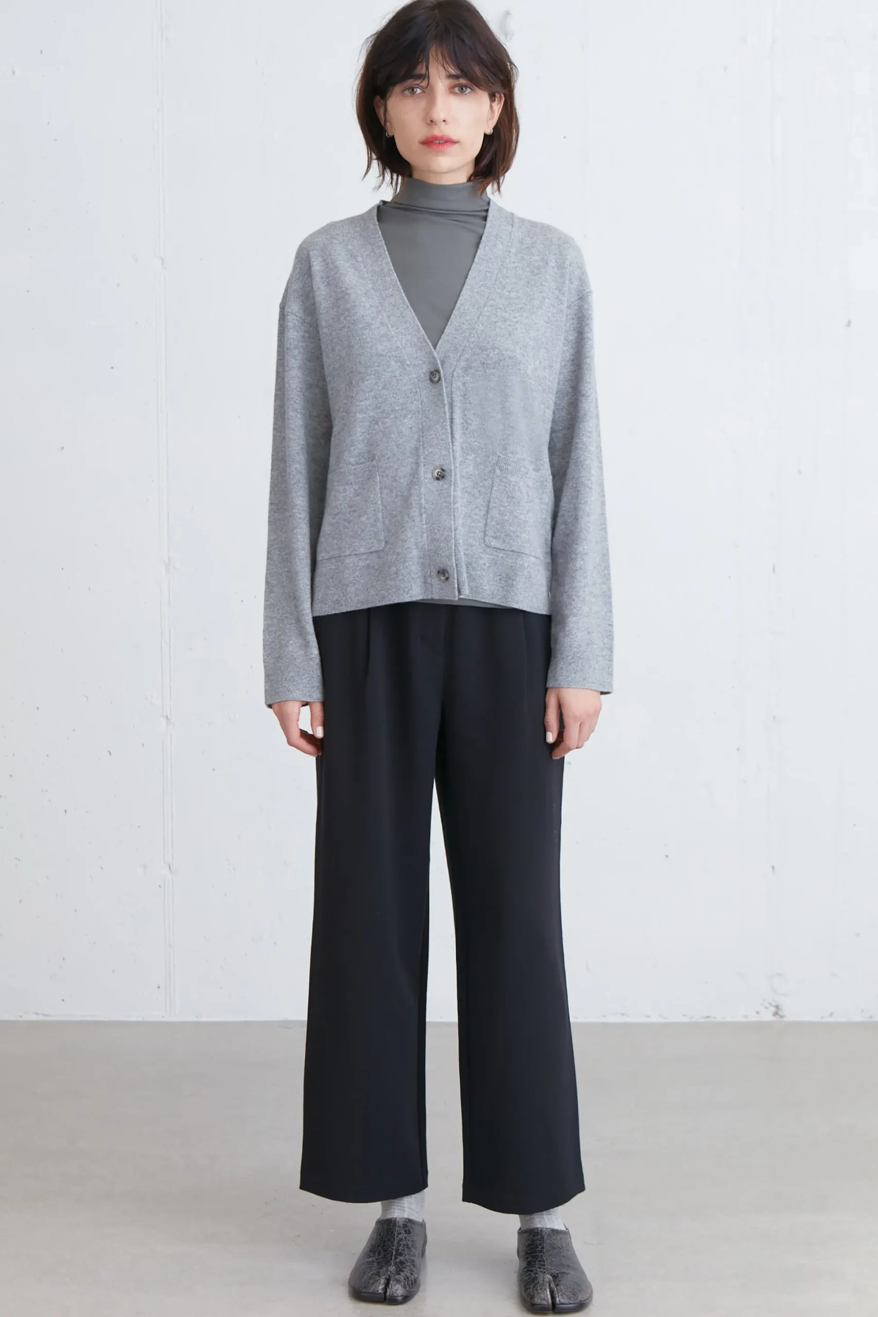 STRAIGHT LEG PANTS
