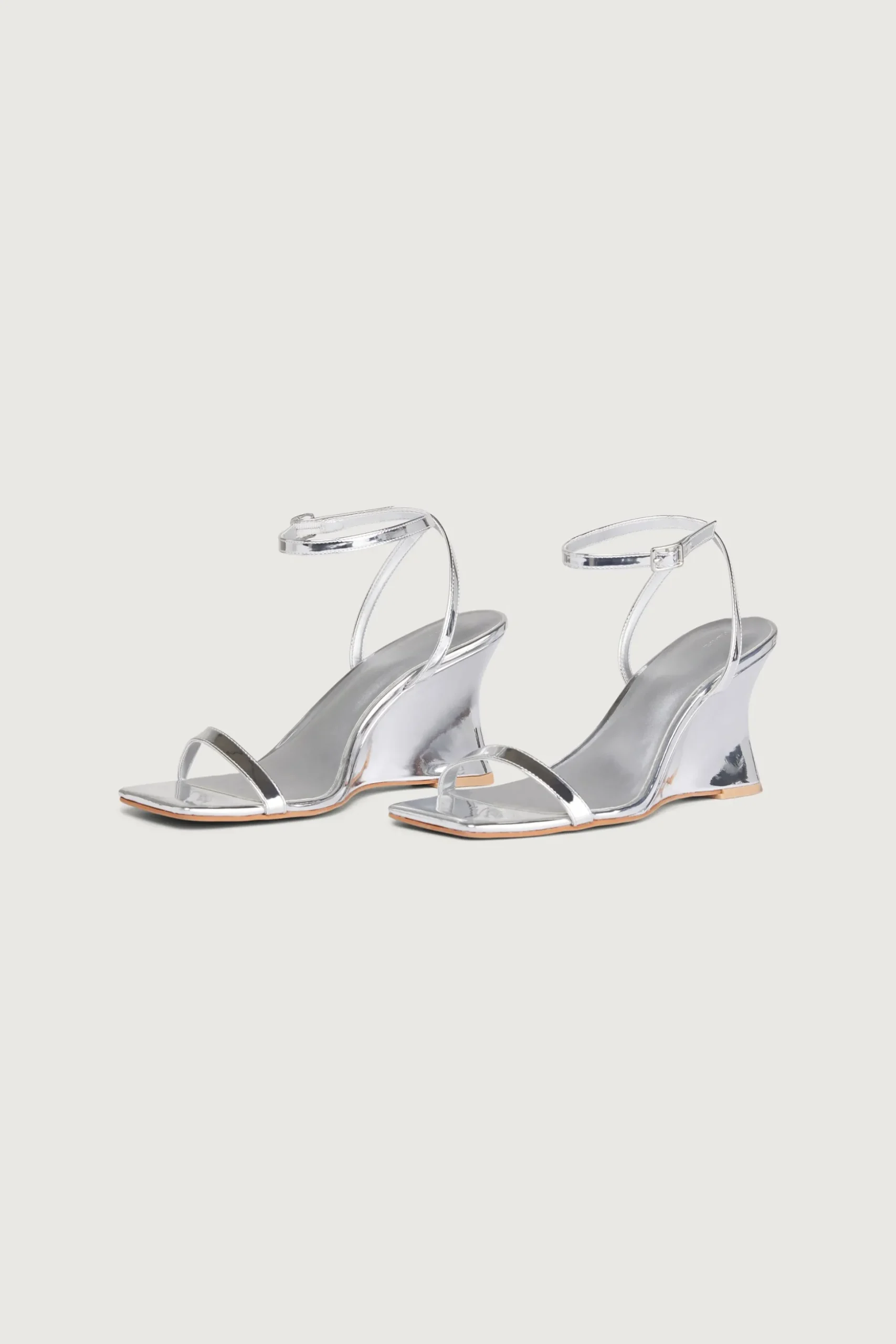 STRAPPY WEDGE SANDAL
