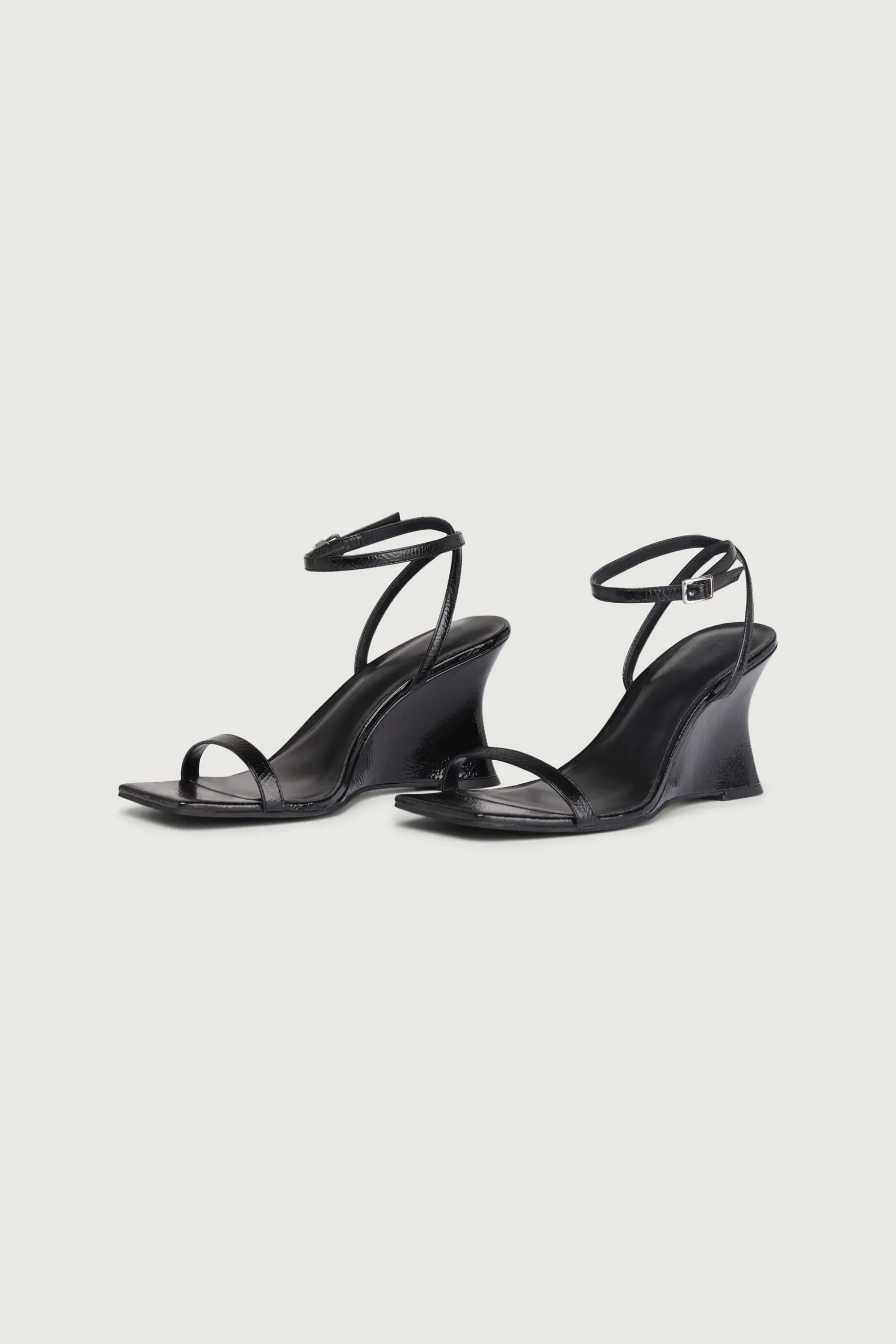 STRAPPY WEDGE SANDAL