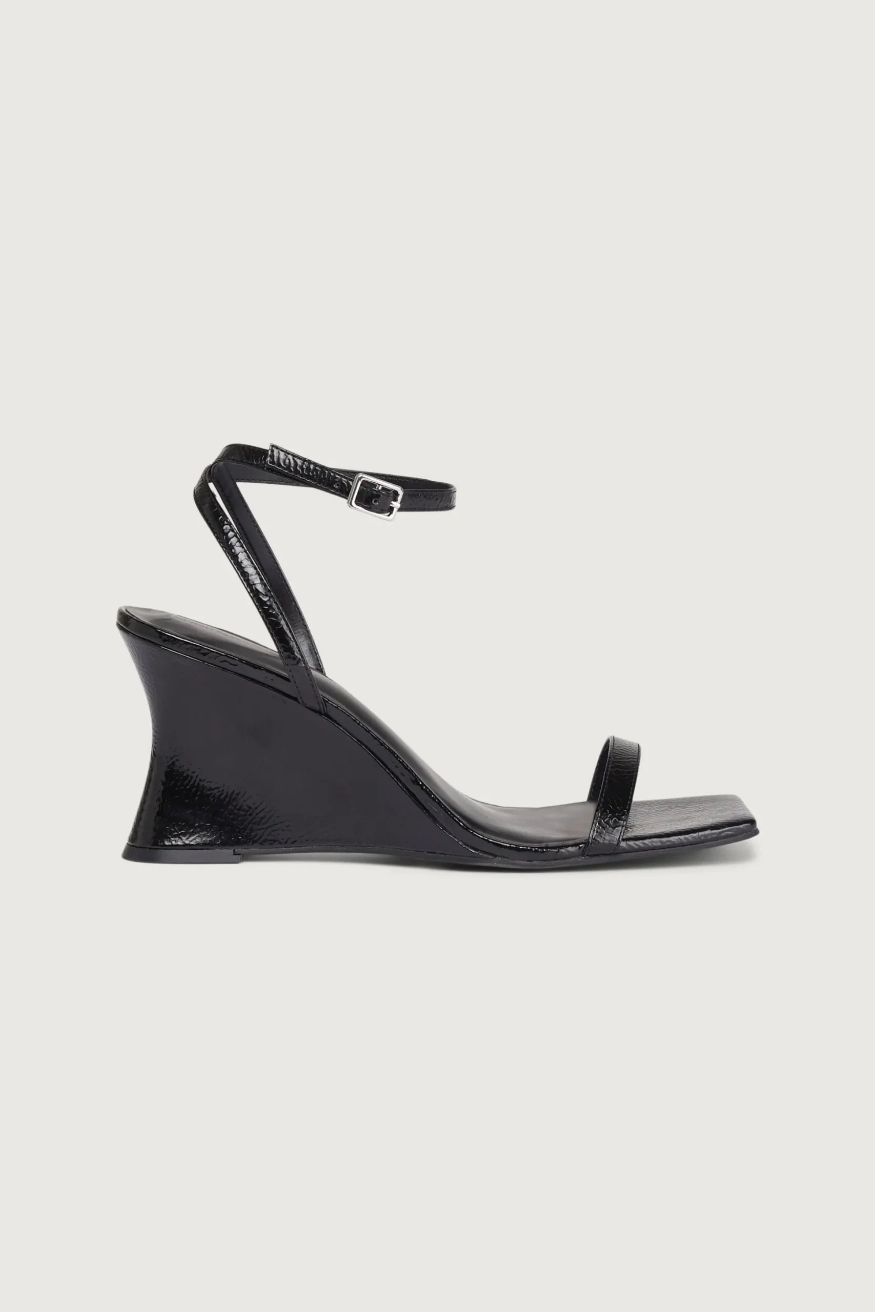 STRAPPY WEDGE SANDAL
