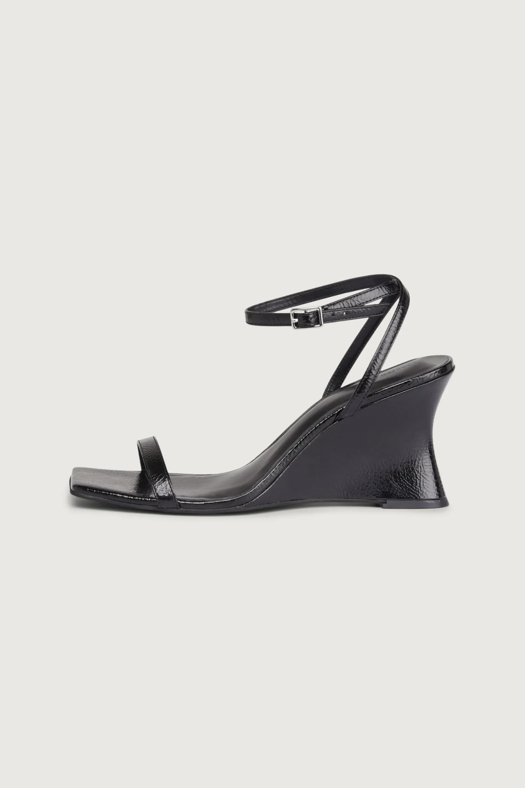 STRAPPY WEDGE SANDAL