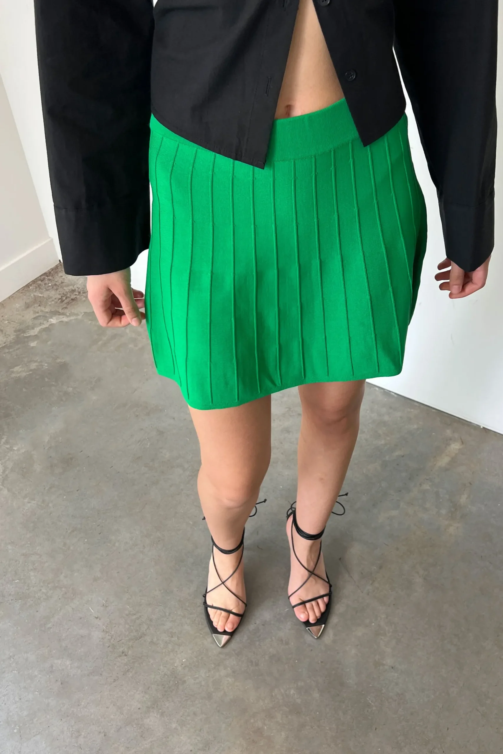 STRETCH KNIT MINI SKIRT