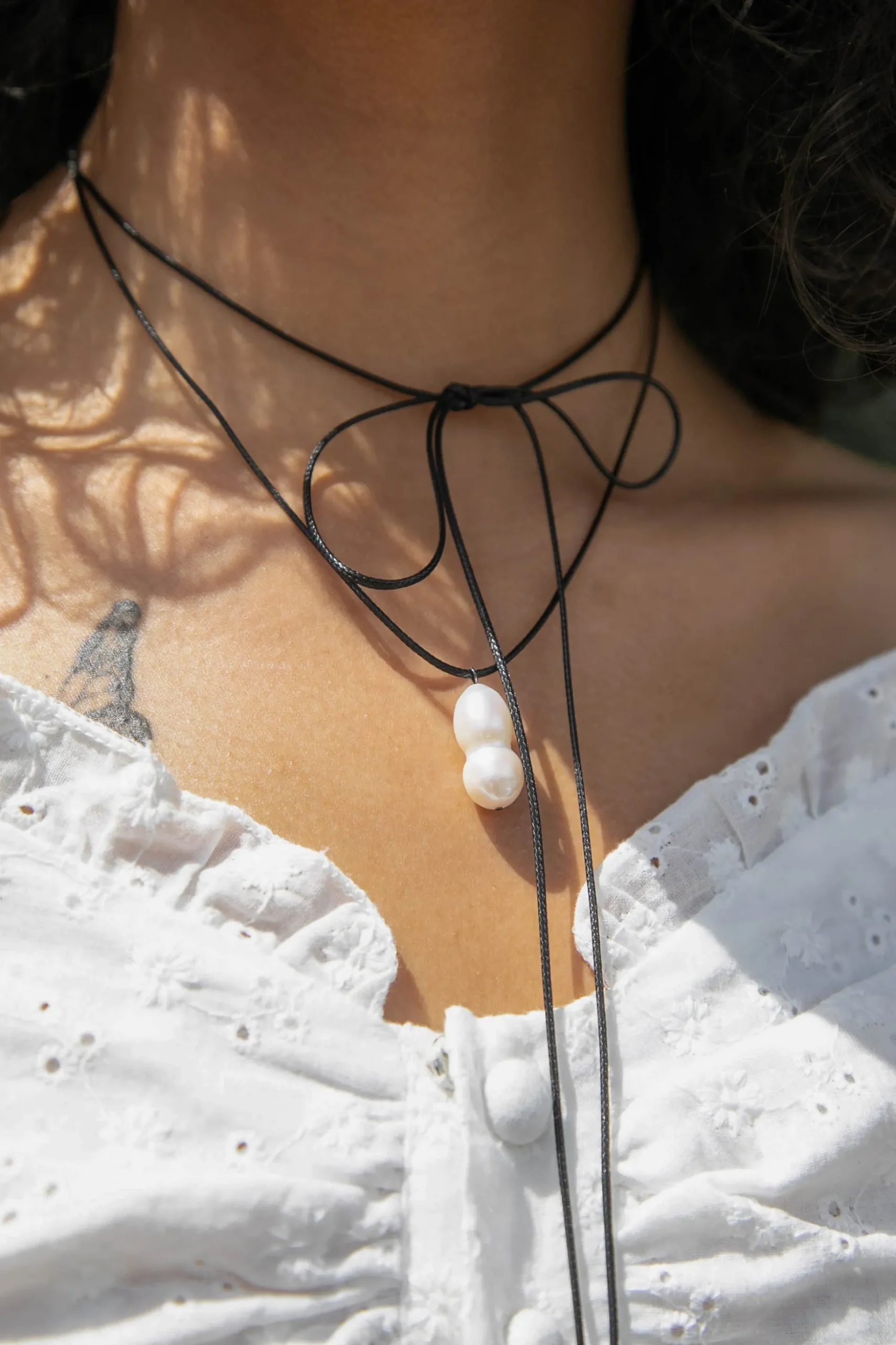 STRING NECKLACE WITH PENDANT