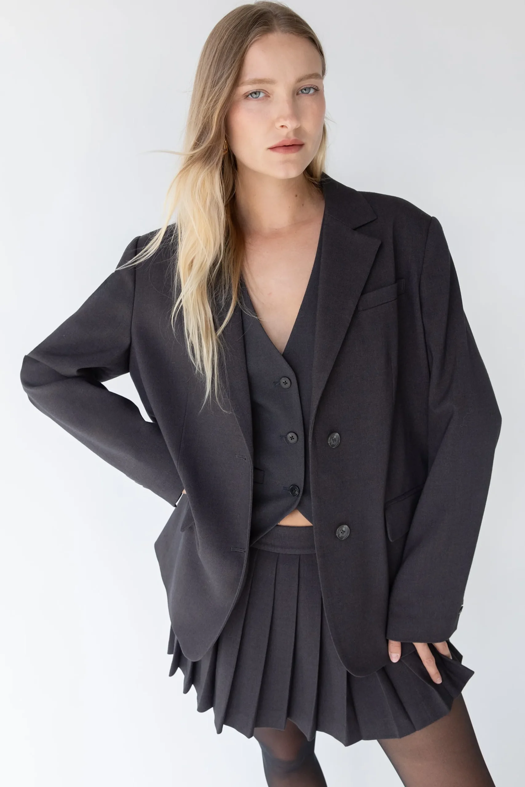 SUITING VEST