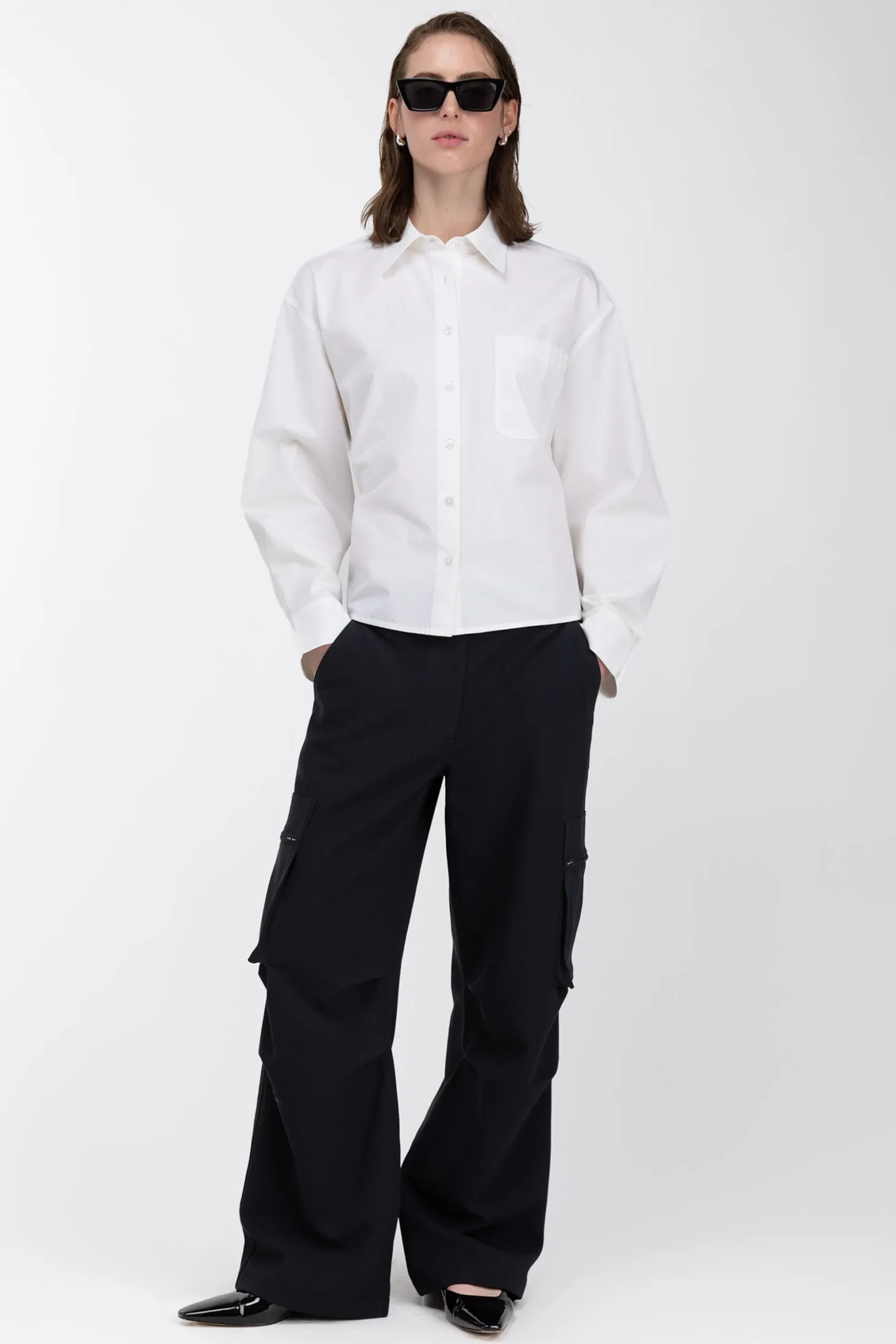 WIDE LEG SUITING PANT WITH CARGO POCKETS