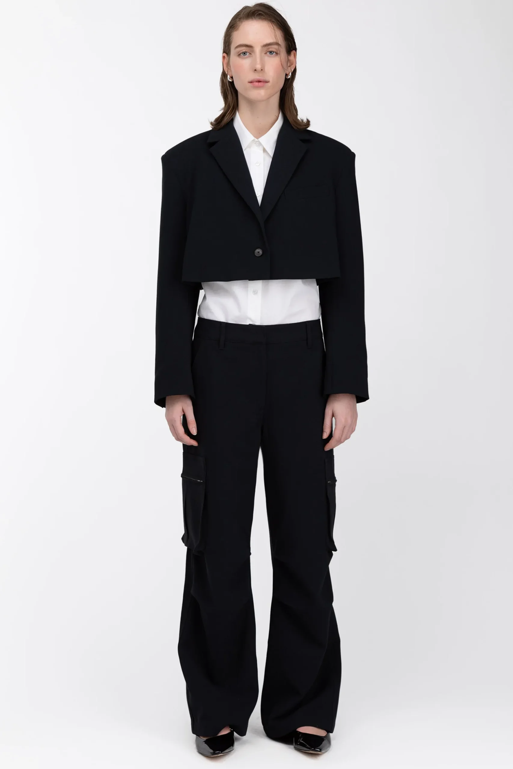 WIDE LEG SUITING PANT WITH CARGO POCKETS