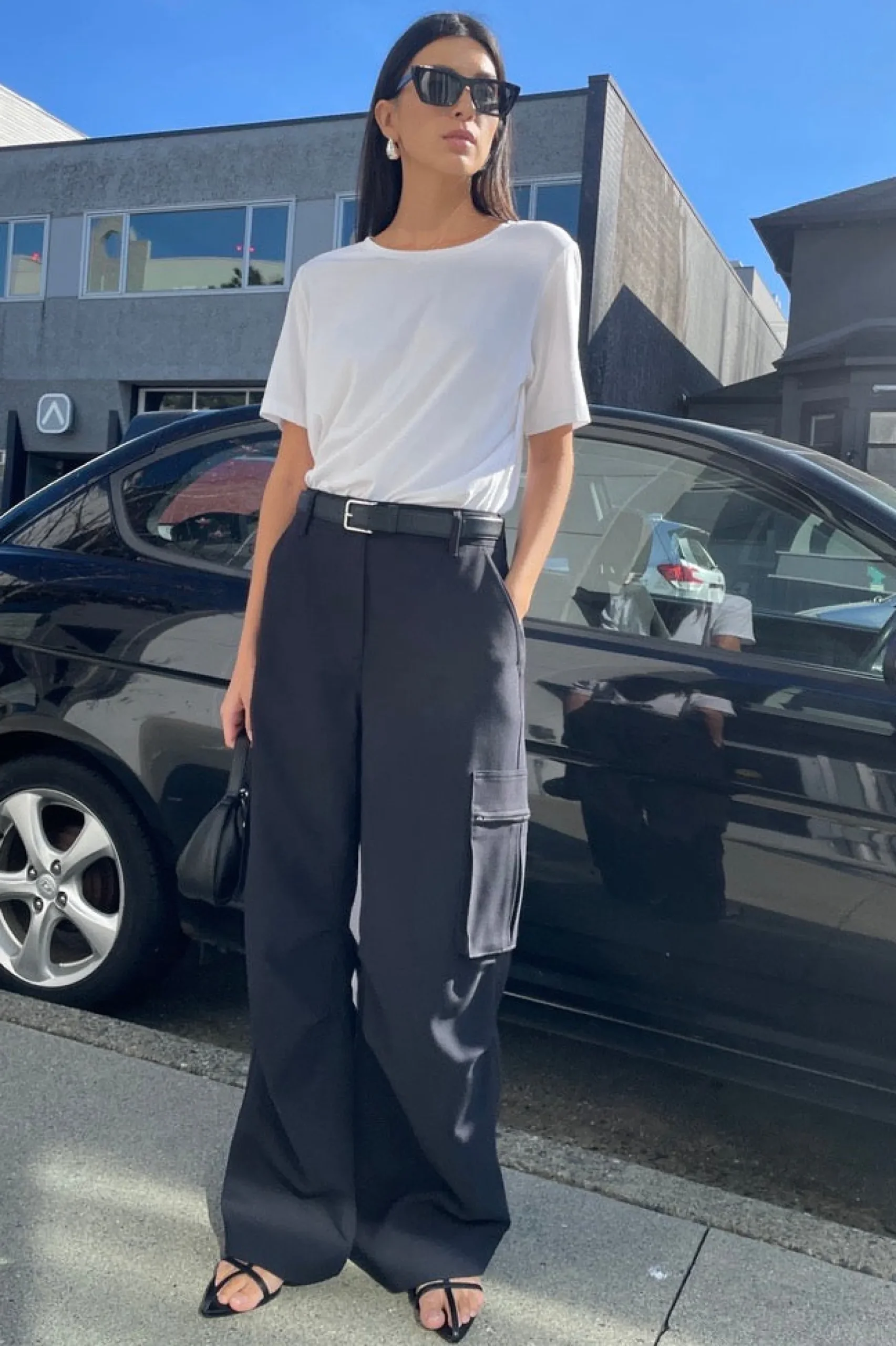 WIDE LEG SUITING PANT WITH CARGO POCKETS